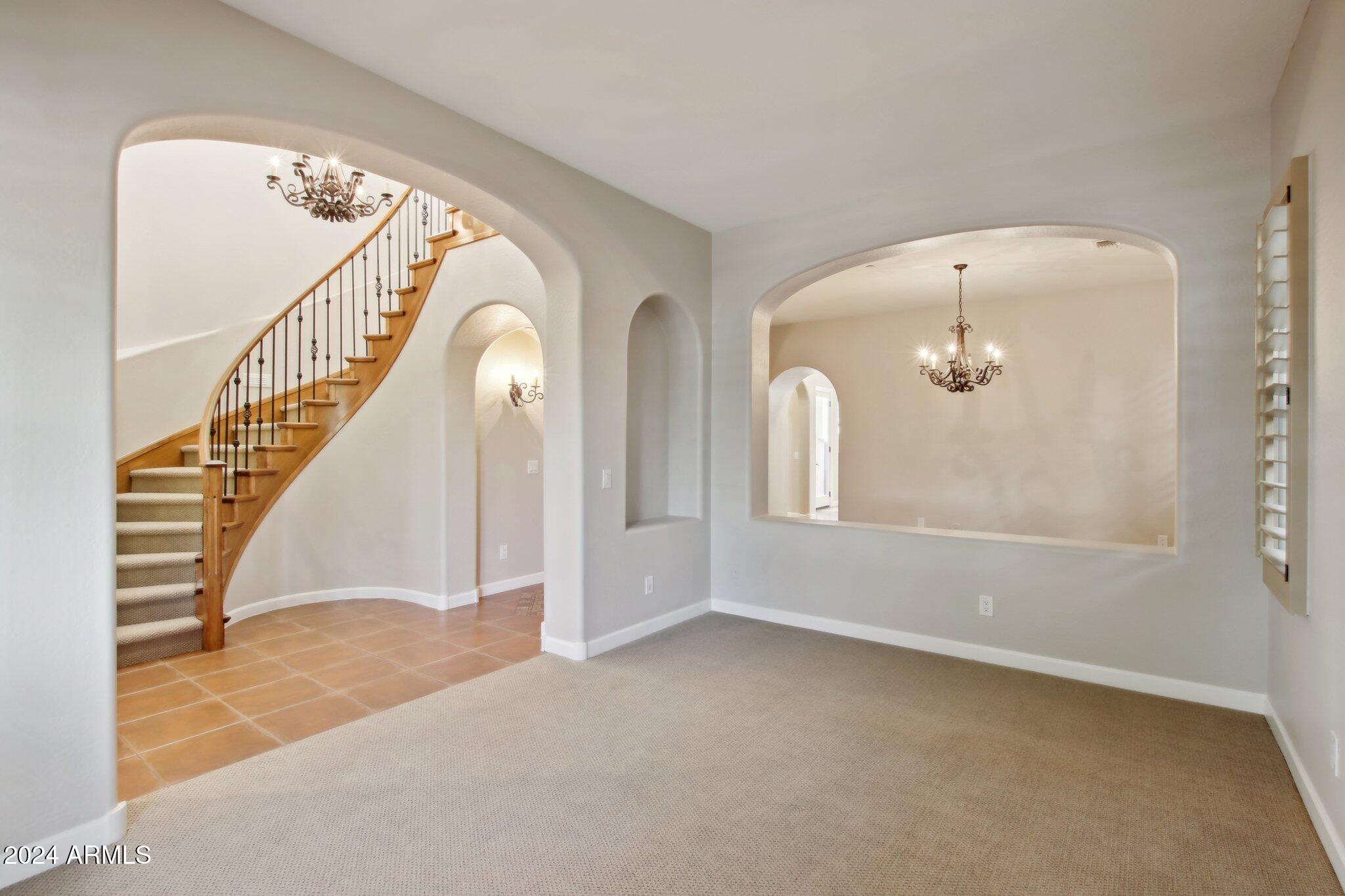 9344 E VIA DE VAQUERO Drive