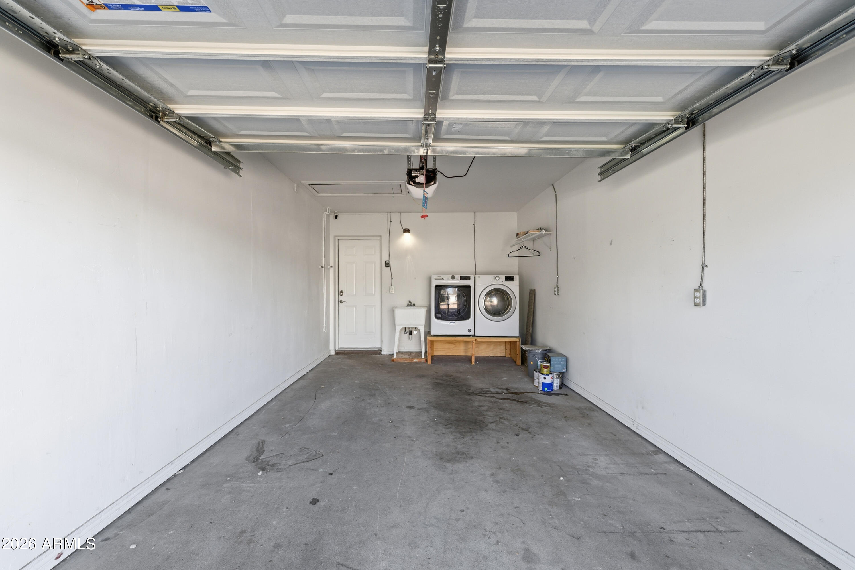 1919 E COOLIDGE Street E