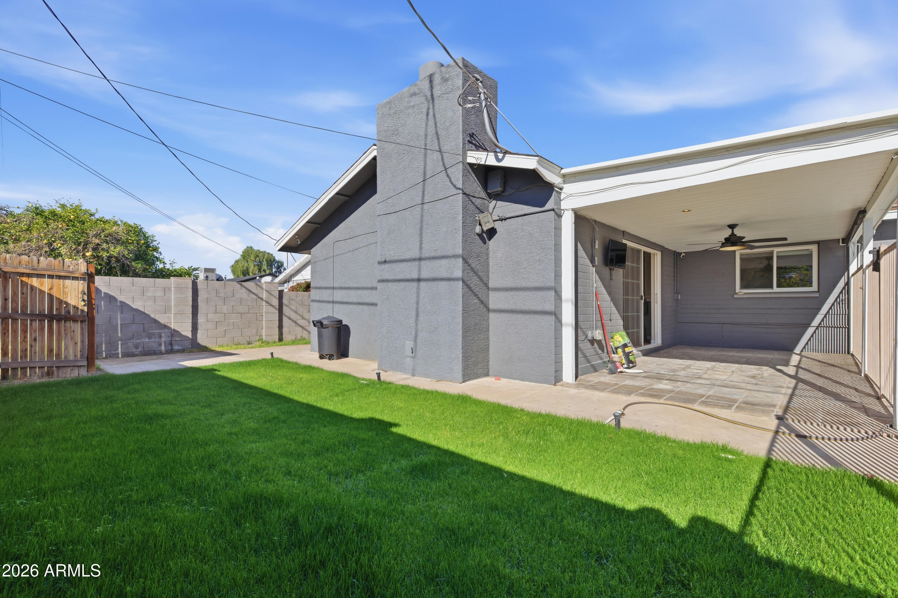 1919 E COOLIDGE Street E