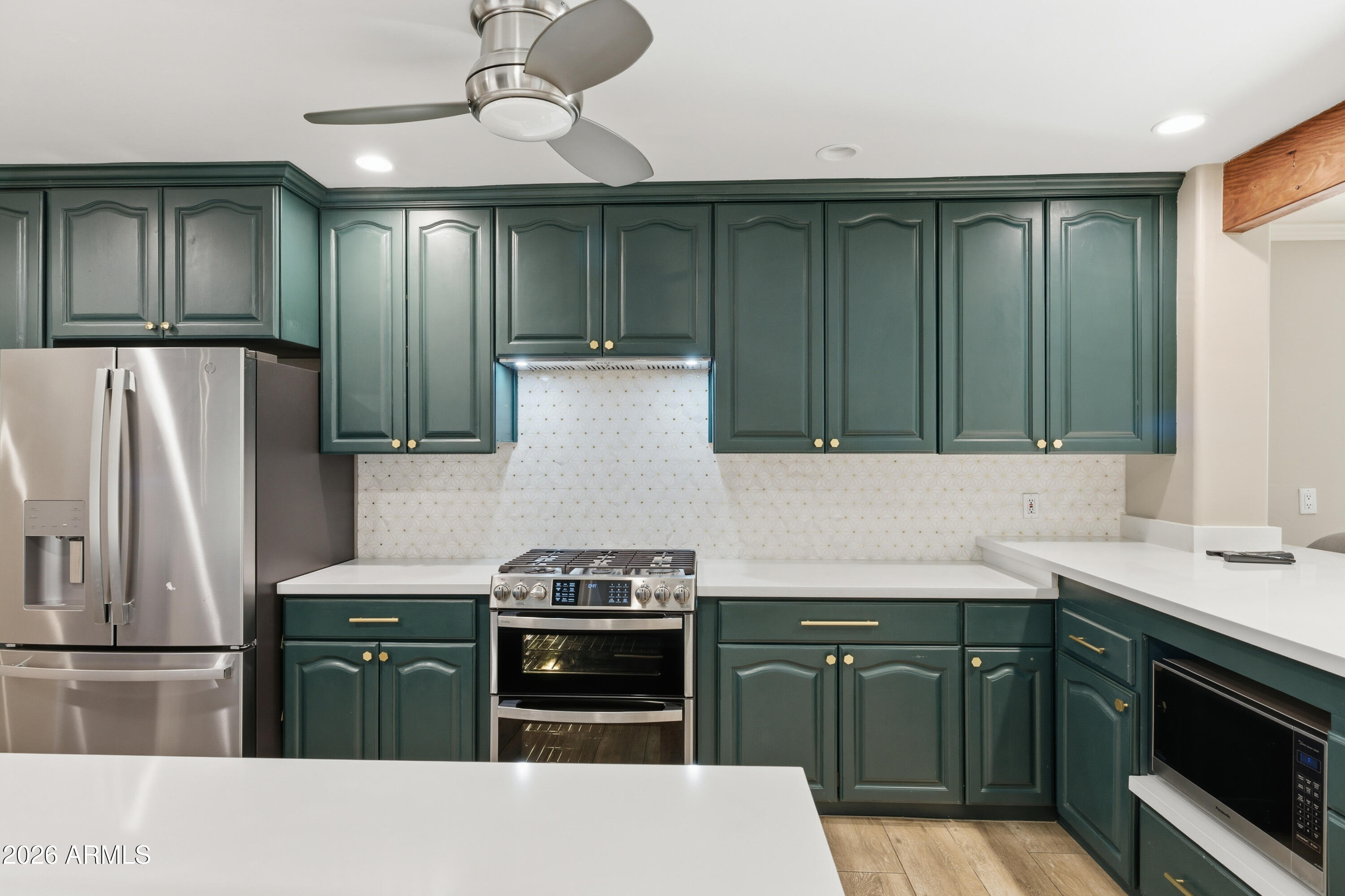 1919 E COOLIDGE Street E