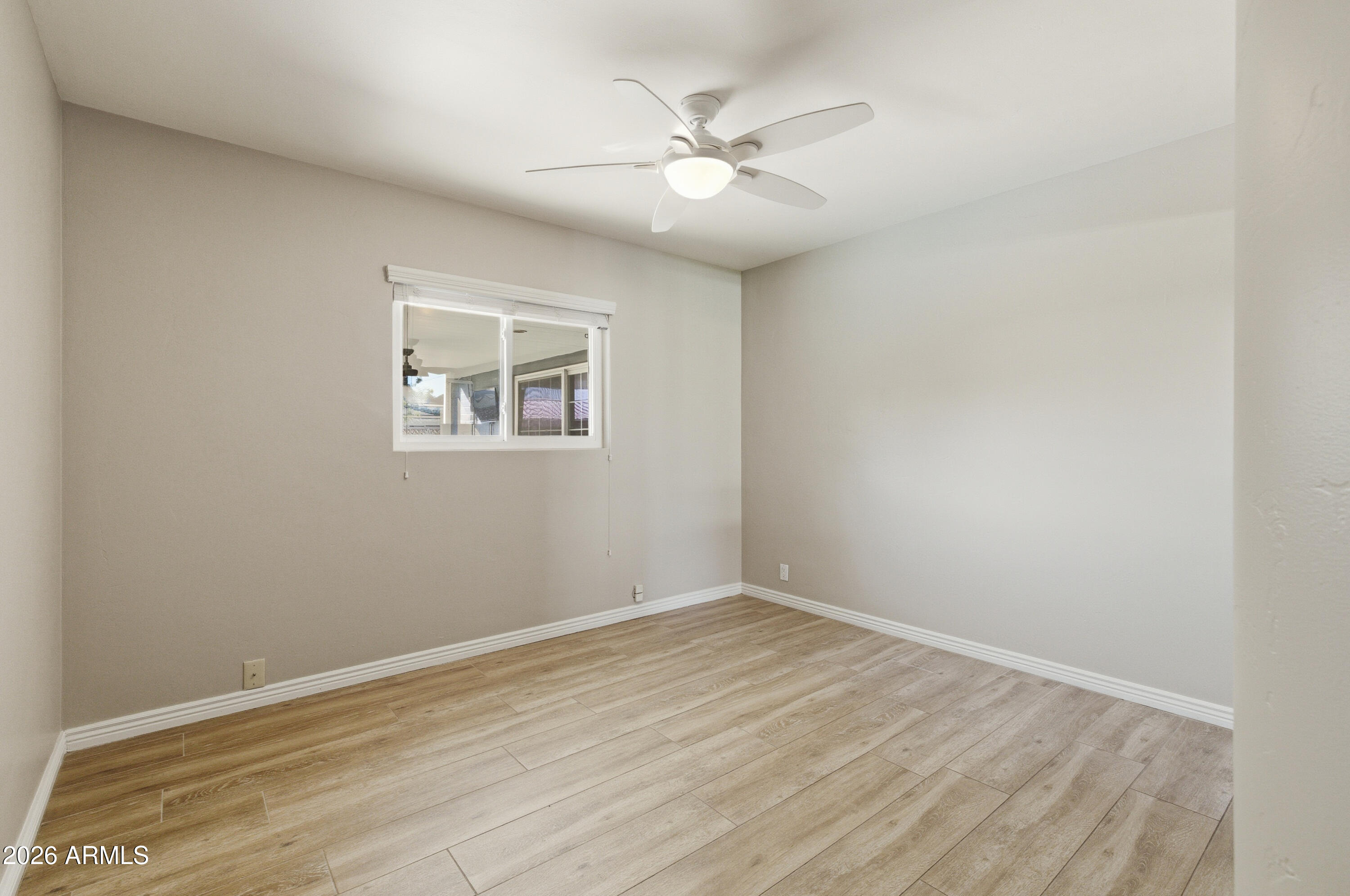 1919 E COOLIDGE Street E