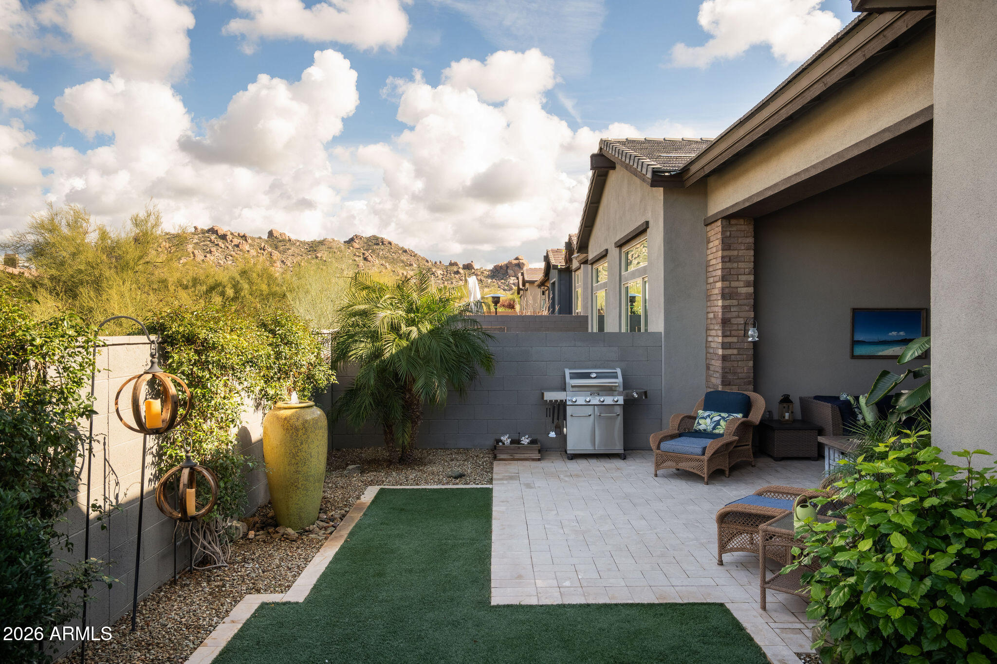 7222 E CAMINO RAYO DE LUZ