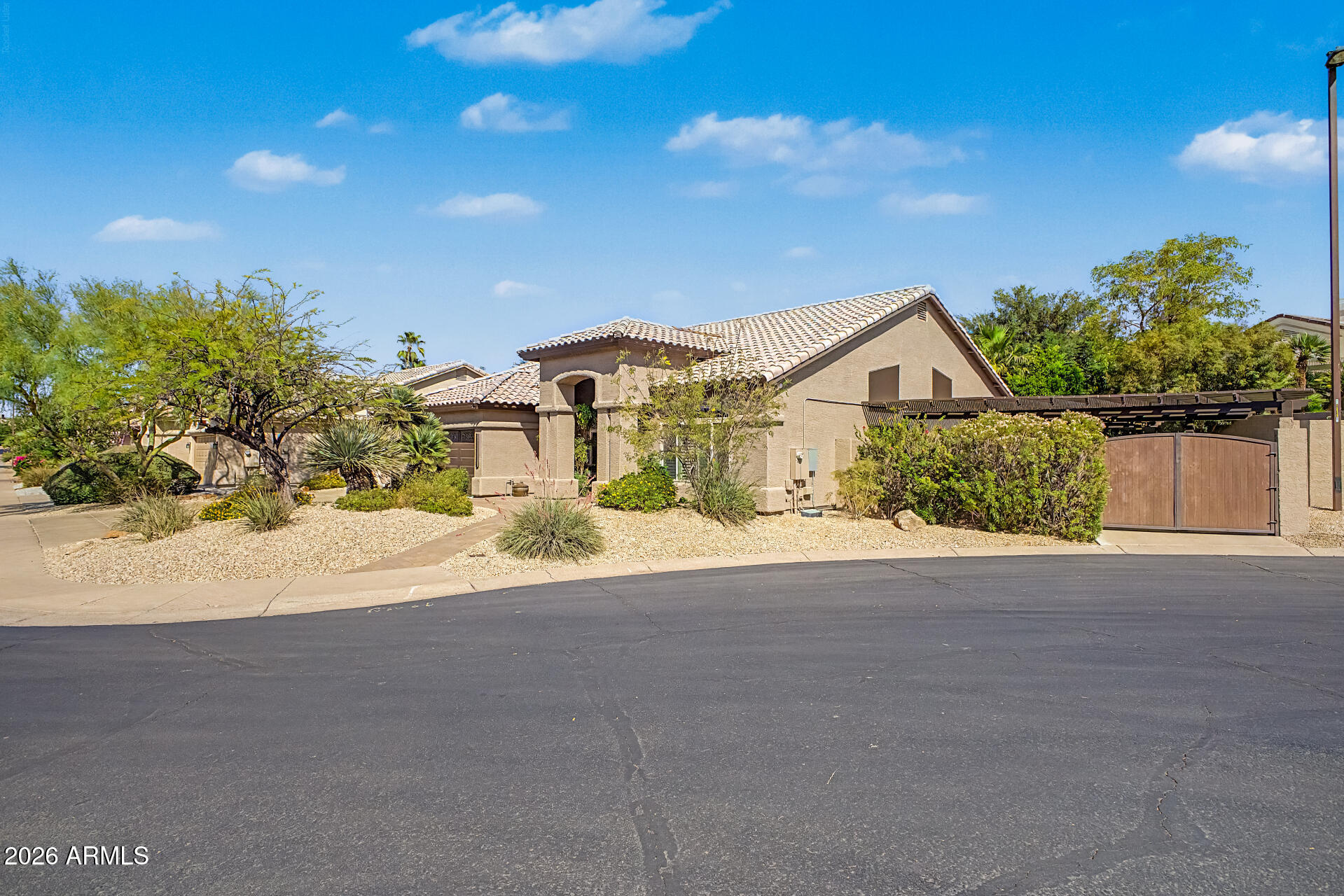 1247 E FRIESS Drive