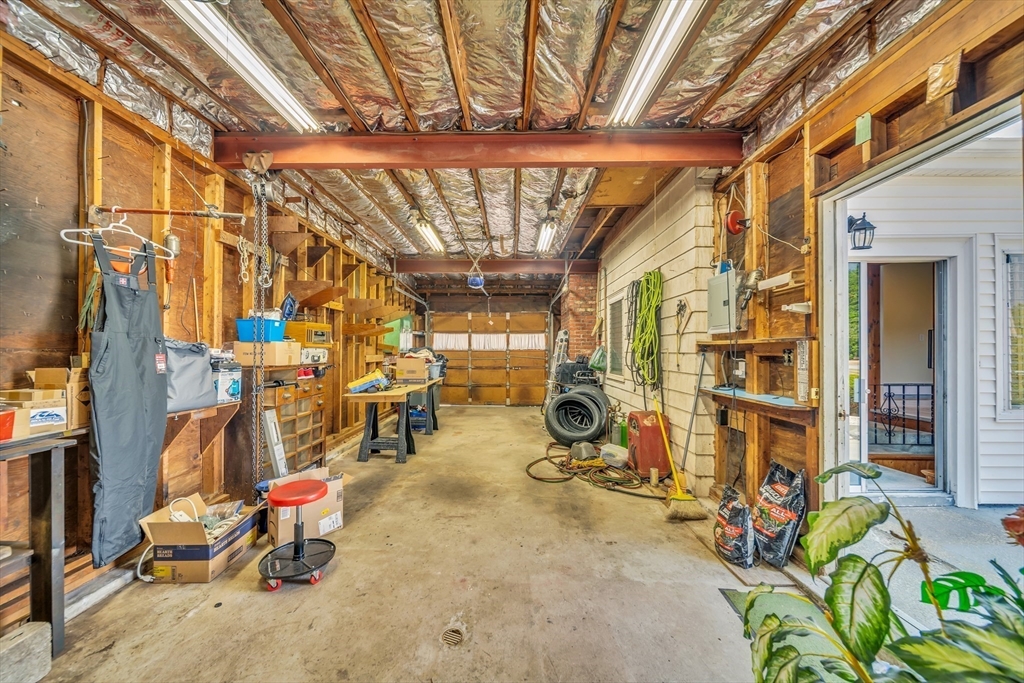 372 Britton St