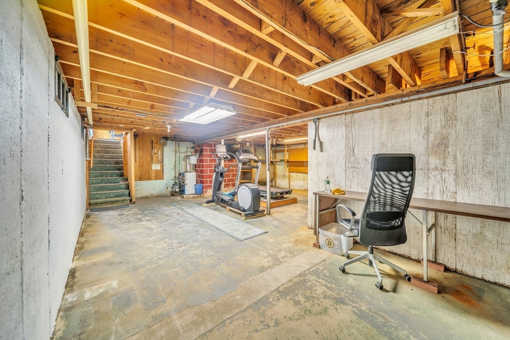 372 Britton St