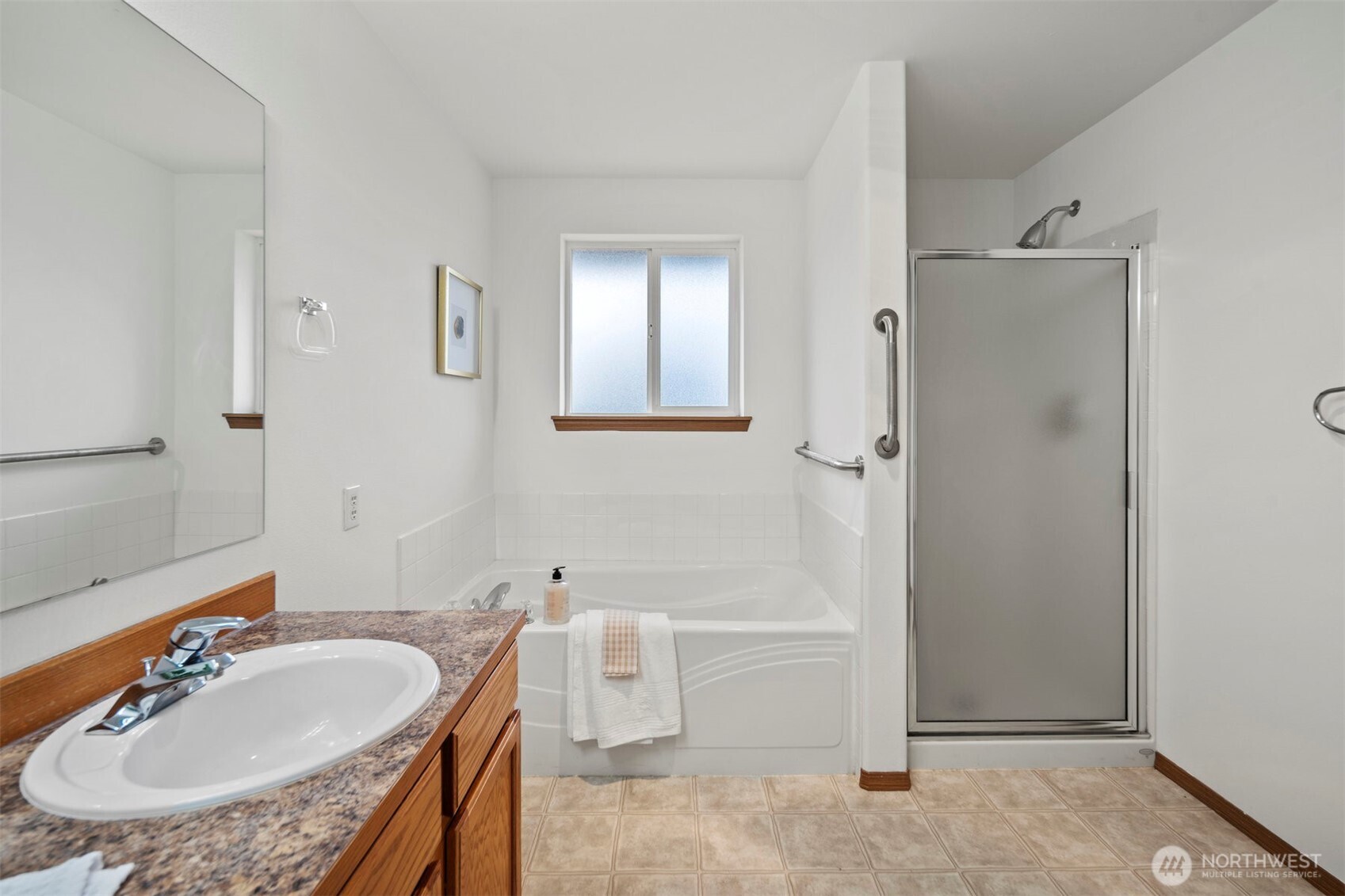 2525 NE 5th Place