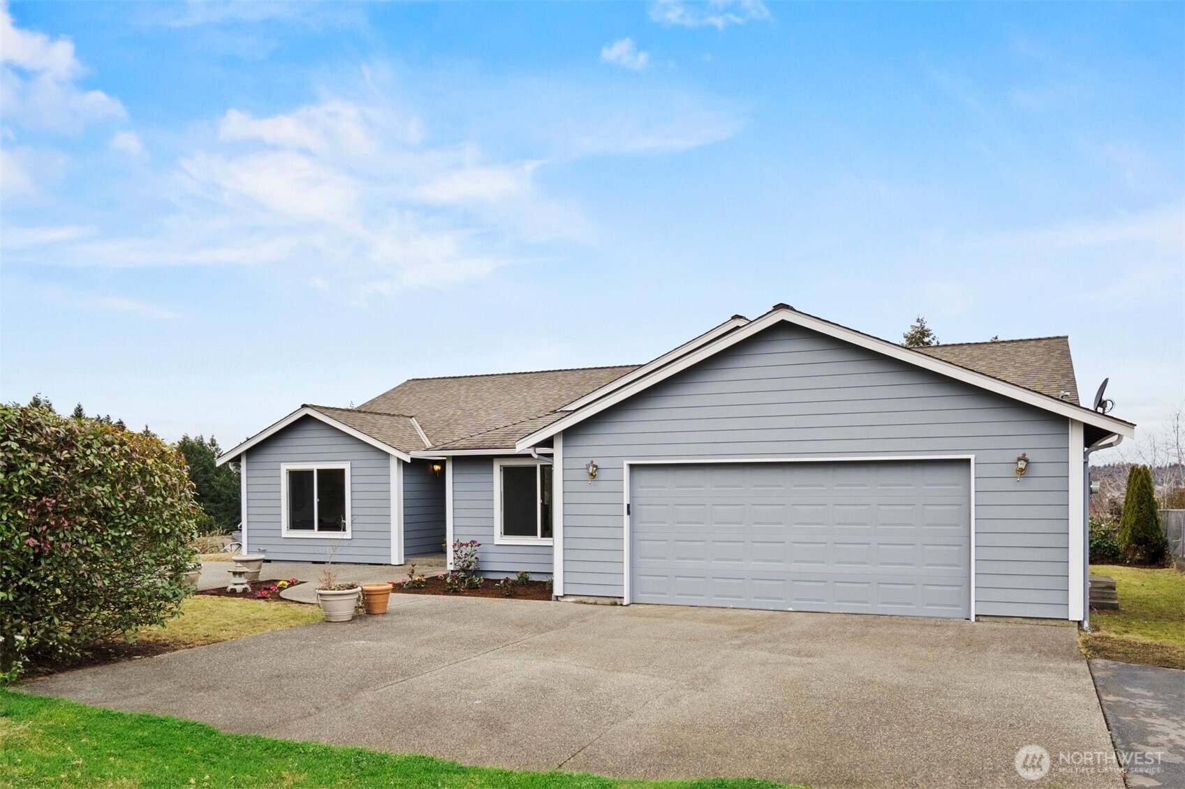 2525 NE 5th Place