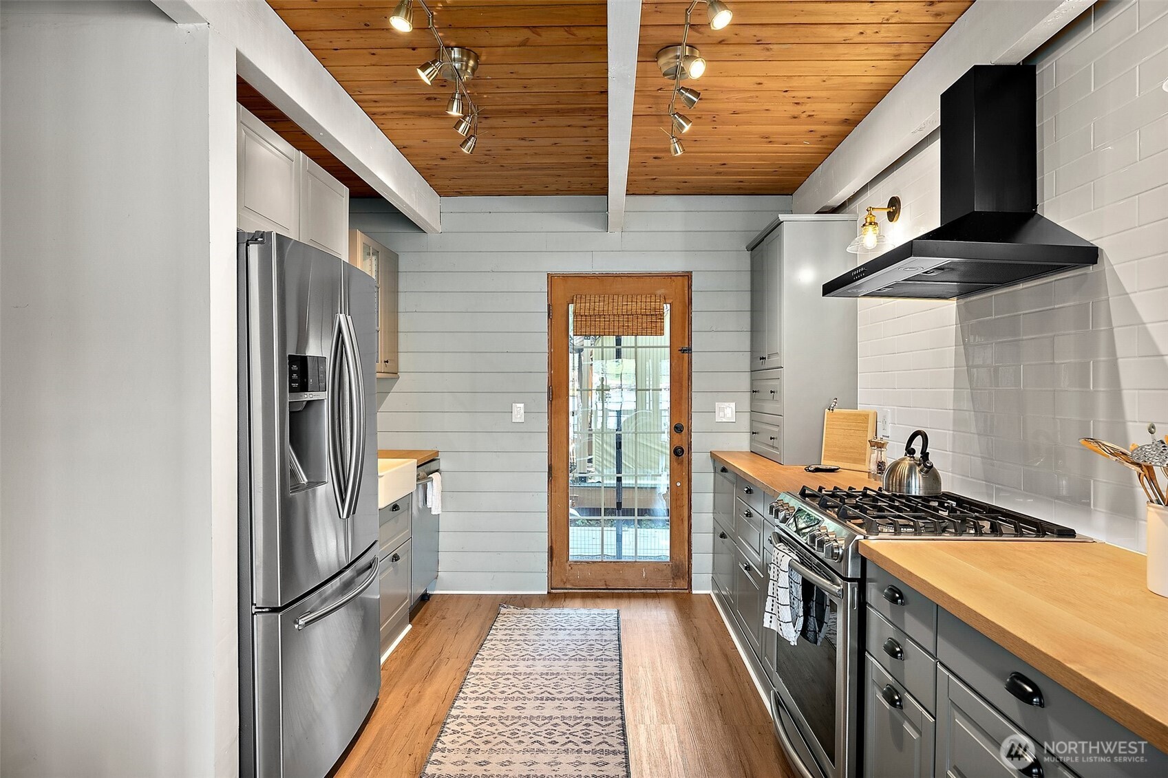 1234 Lake Sawyer Island