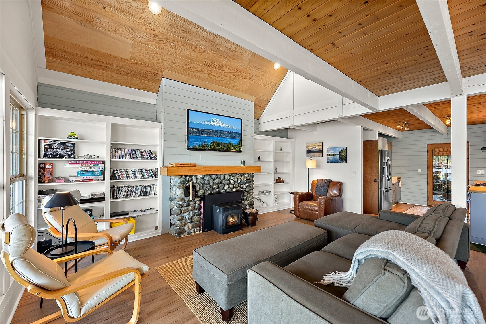 1234 Lake Sawyer Island