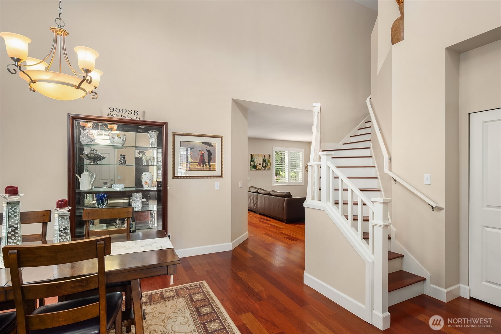 27989 Maple Ridge Way SE