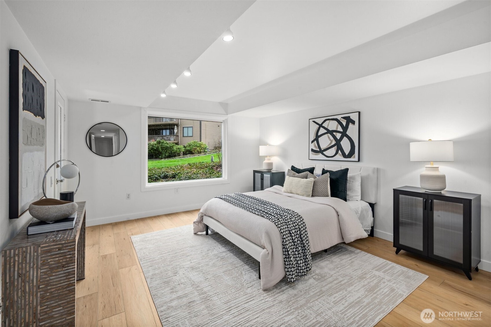 17500 NE 40th Place Unit: I2