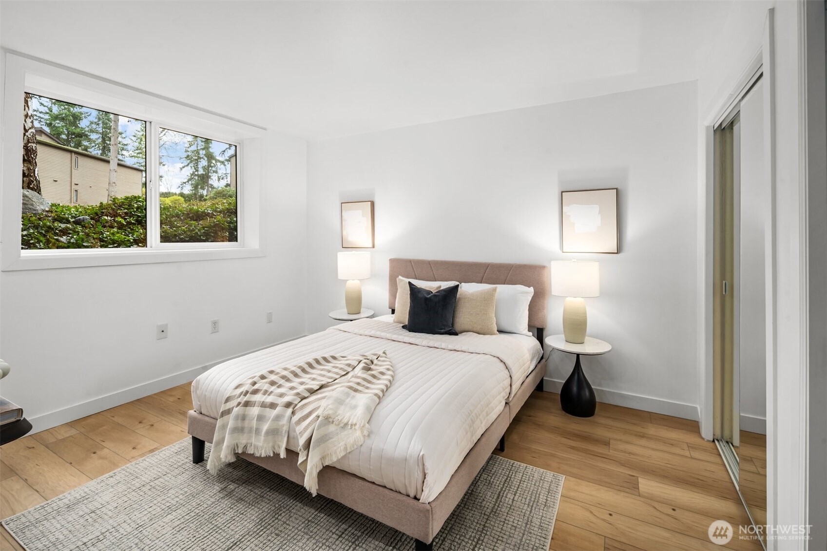 17500 NE 40th Place Unit: I2