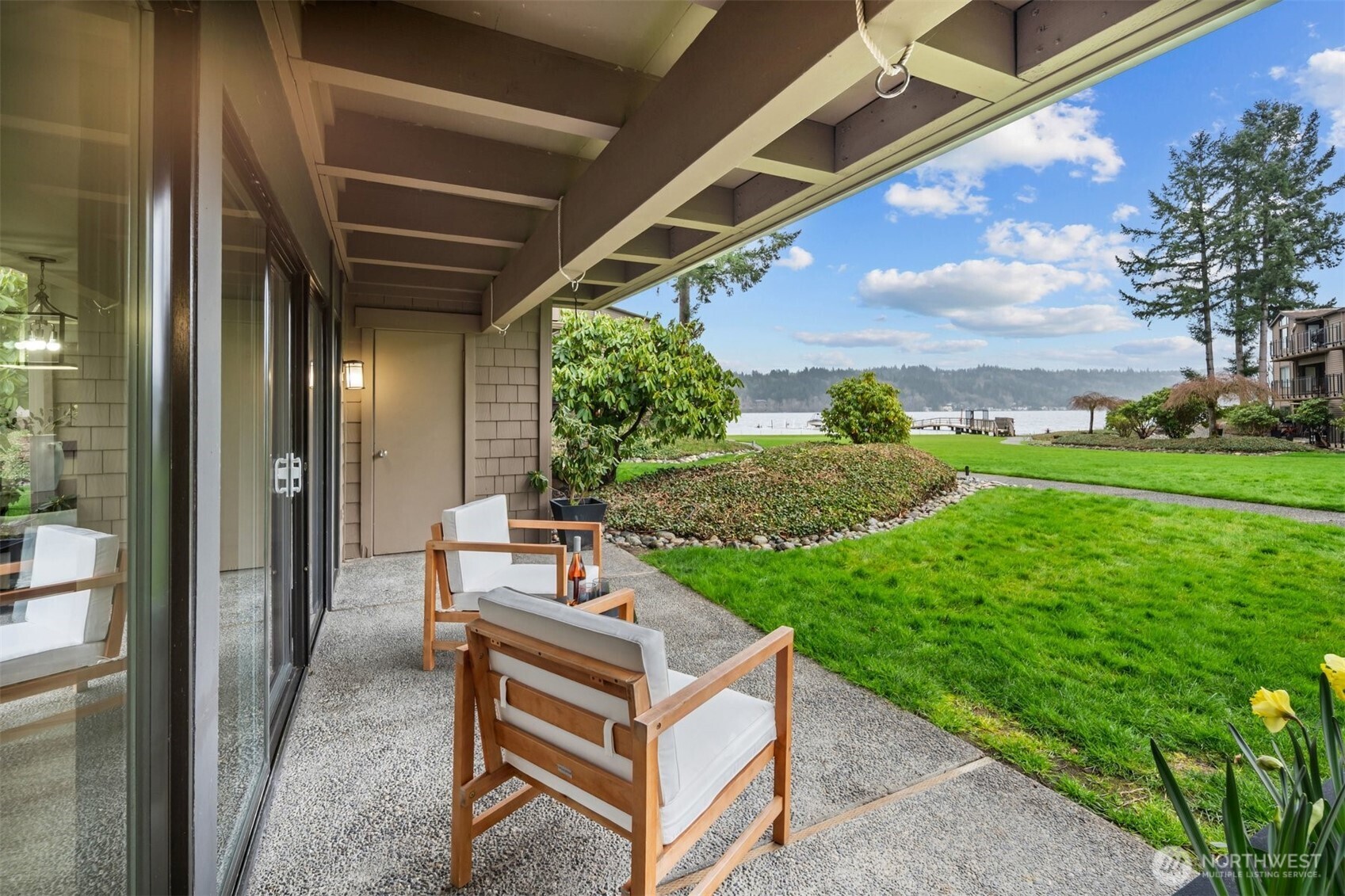 17500 NE 40th Place Unit: I2