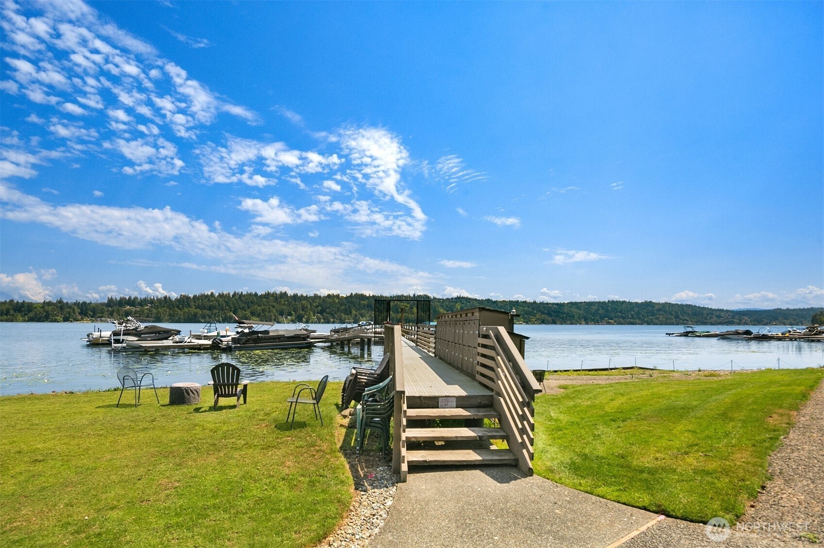 17500 NE 40th Place Unit: I2