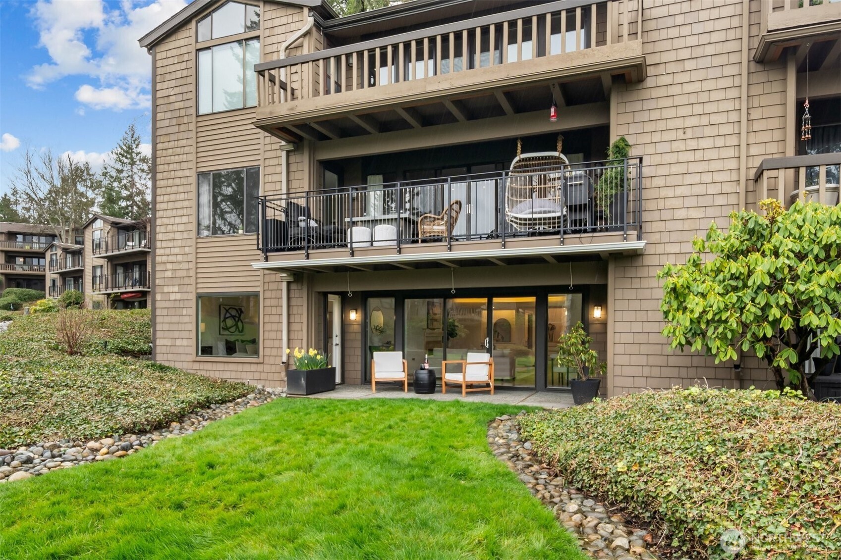 17500 NE 40th Place Unit: I2