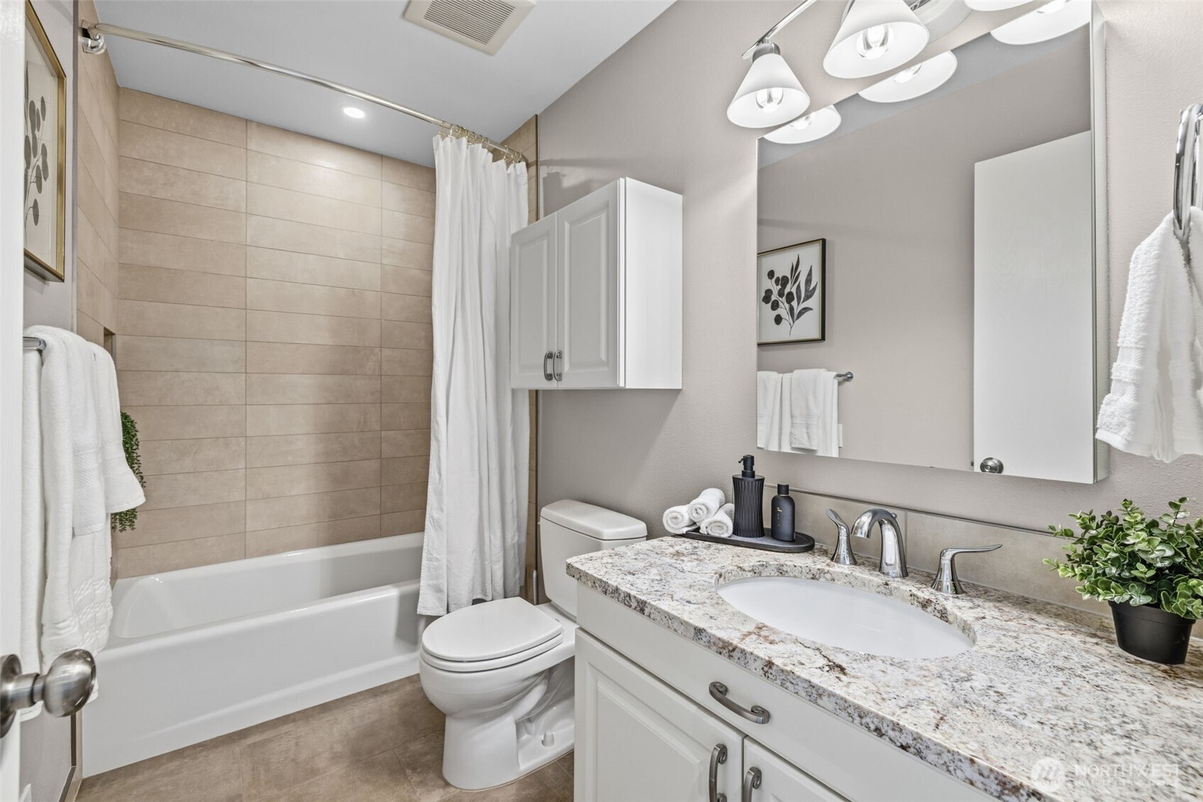 17434 NE 40th Place Unit: C5