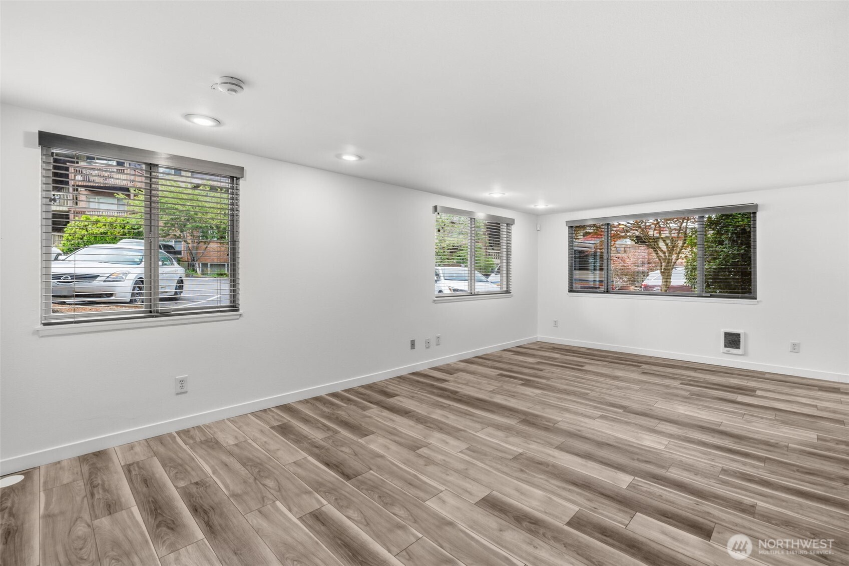 3834 175th Avenue NE Unit: H5