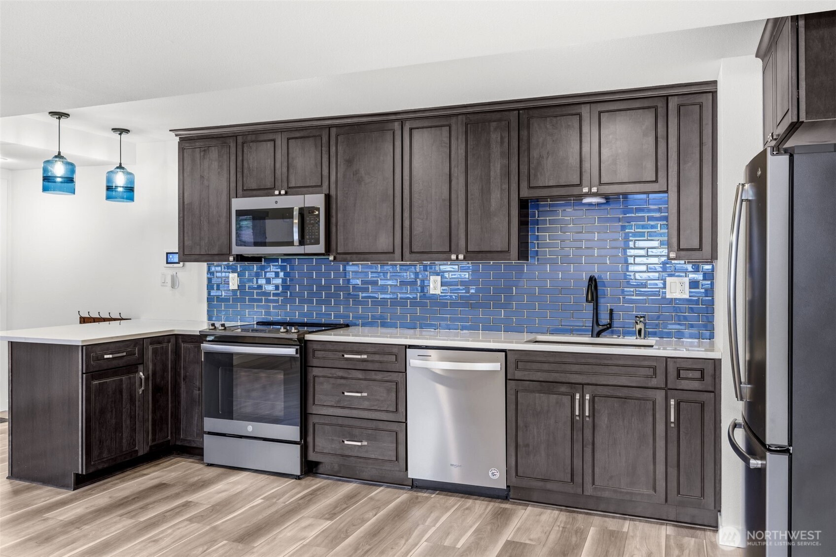 3834 175th Avenue NE Unit: H5