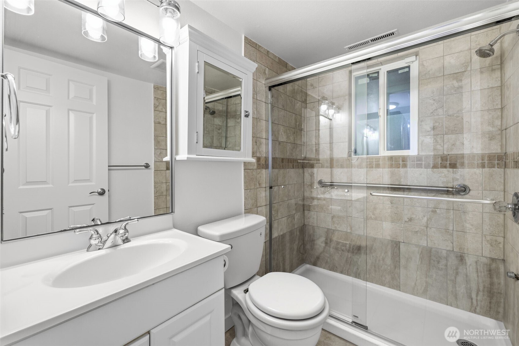 3834 175th Avenue NE Unit: H5