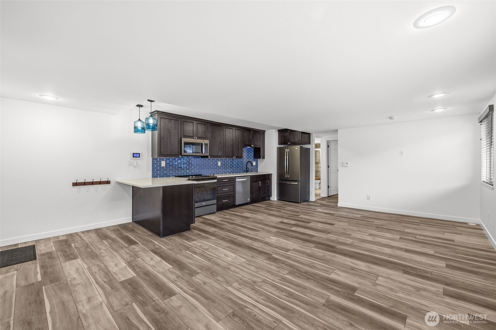 3834 175th Avenue NE Unit: H5