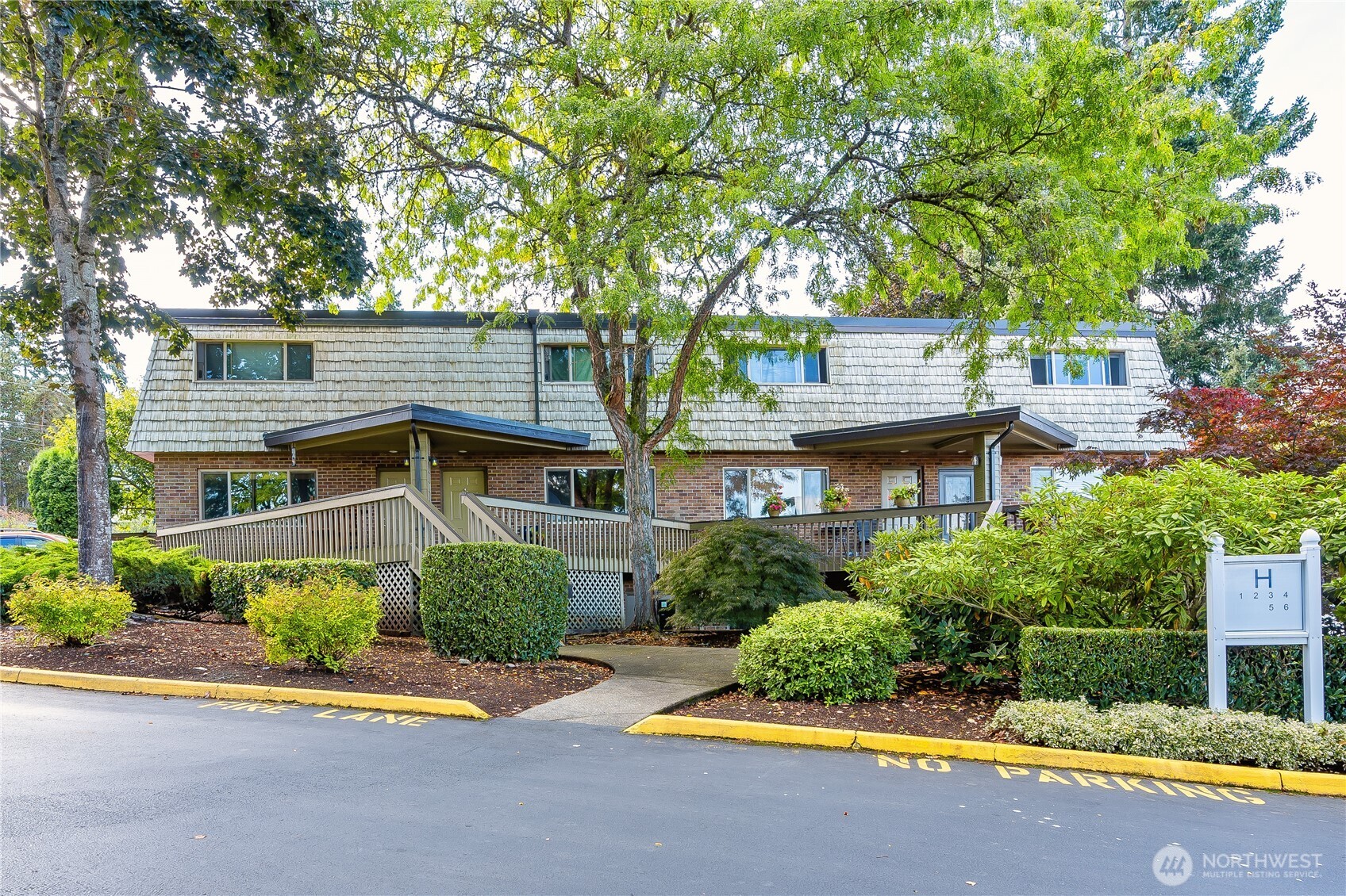 3834 175th Avenue NE Unit: H5