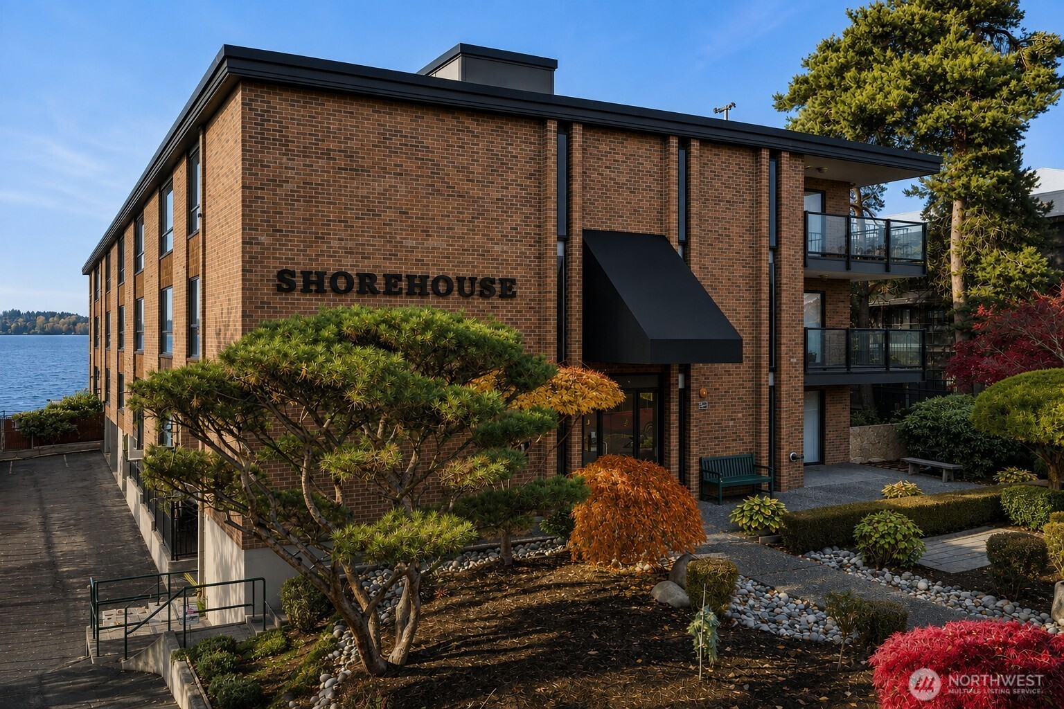 6225 Lake Washington Boulevard NE Unit: 208