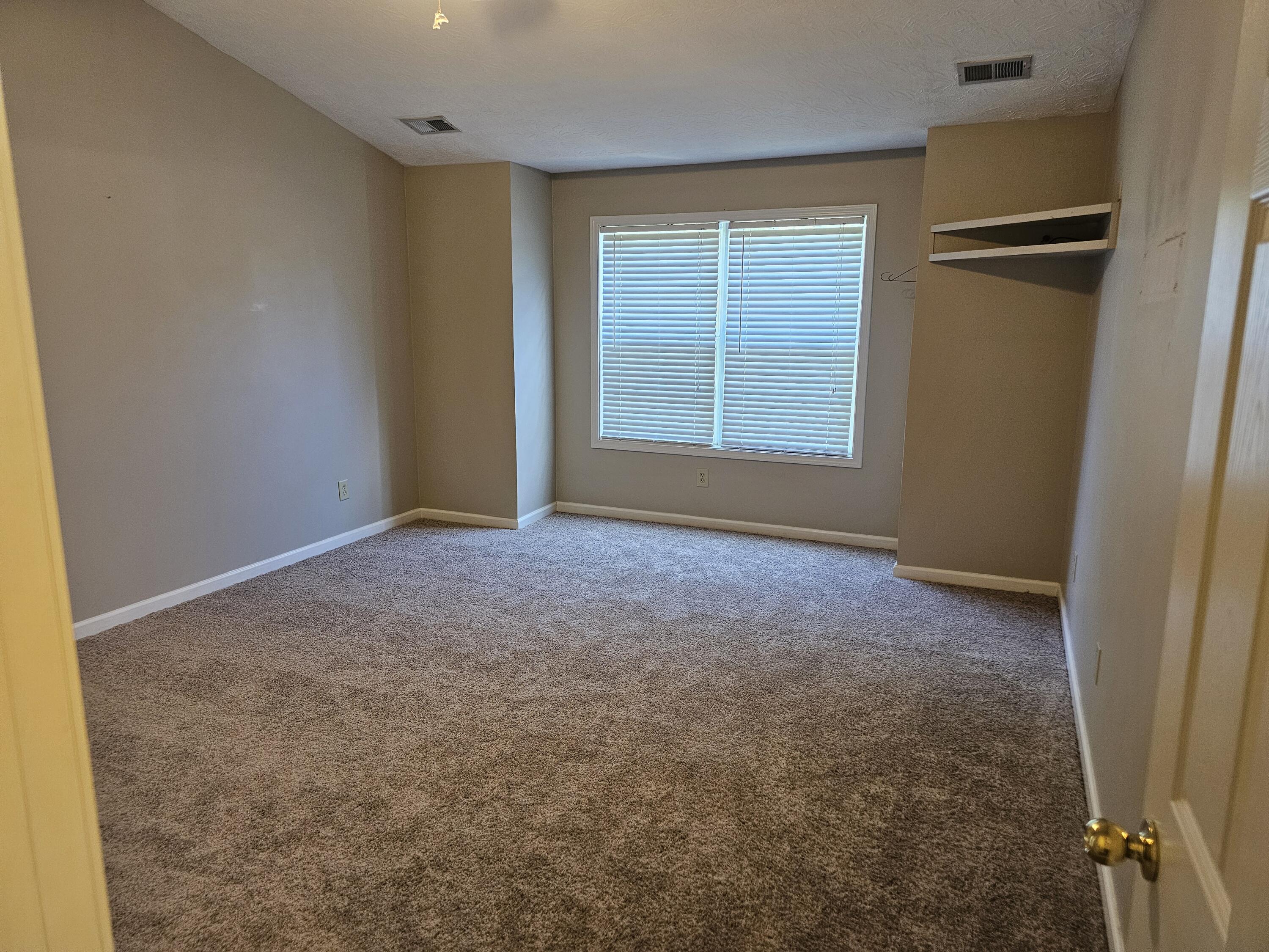 137 W Showalter Drive