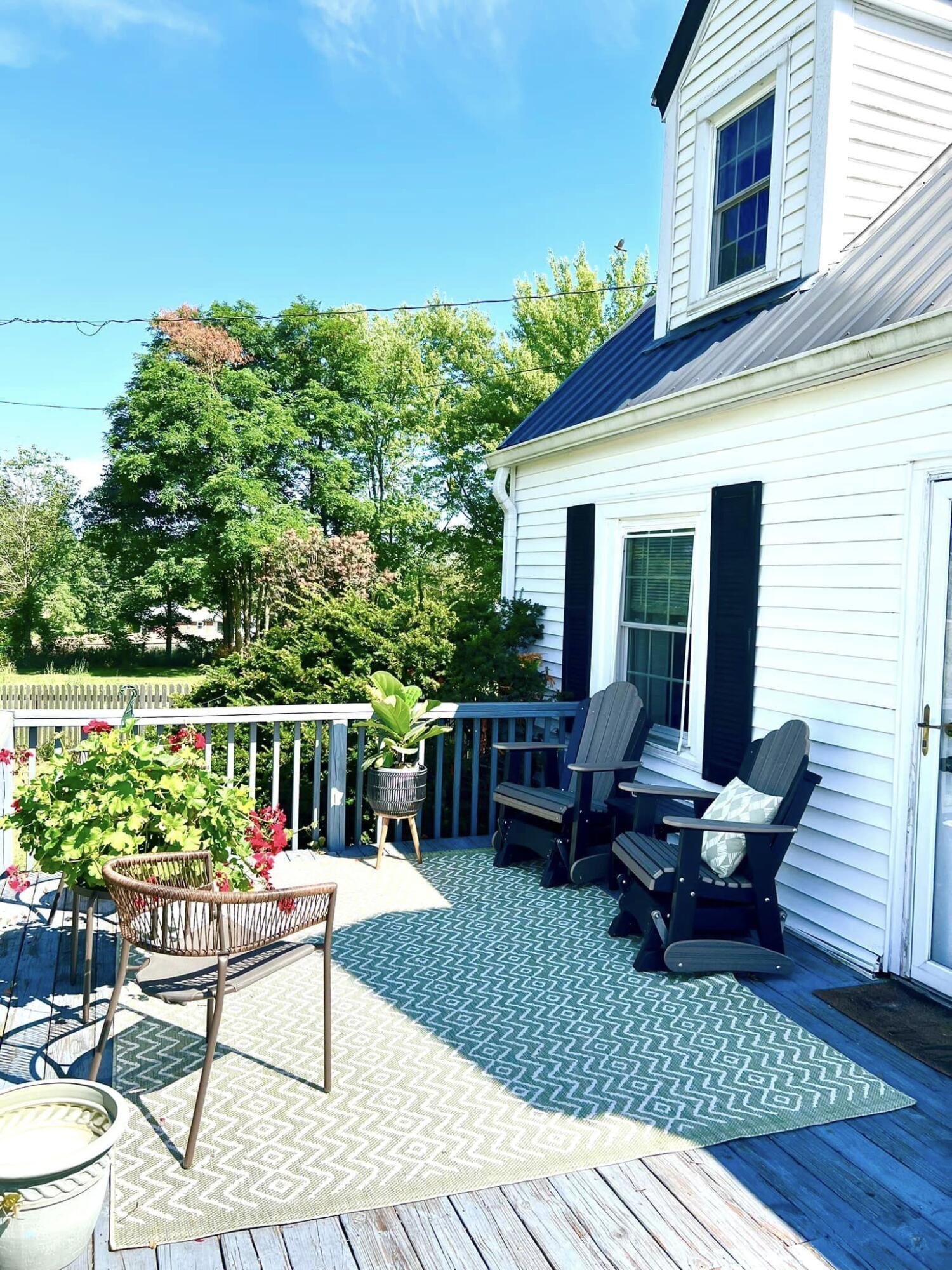 435 Burton Pike