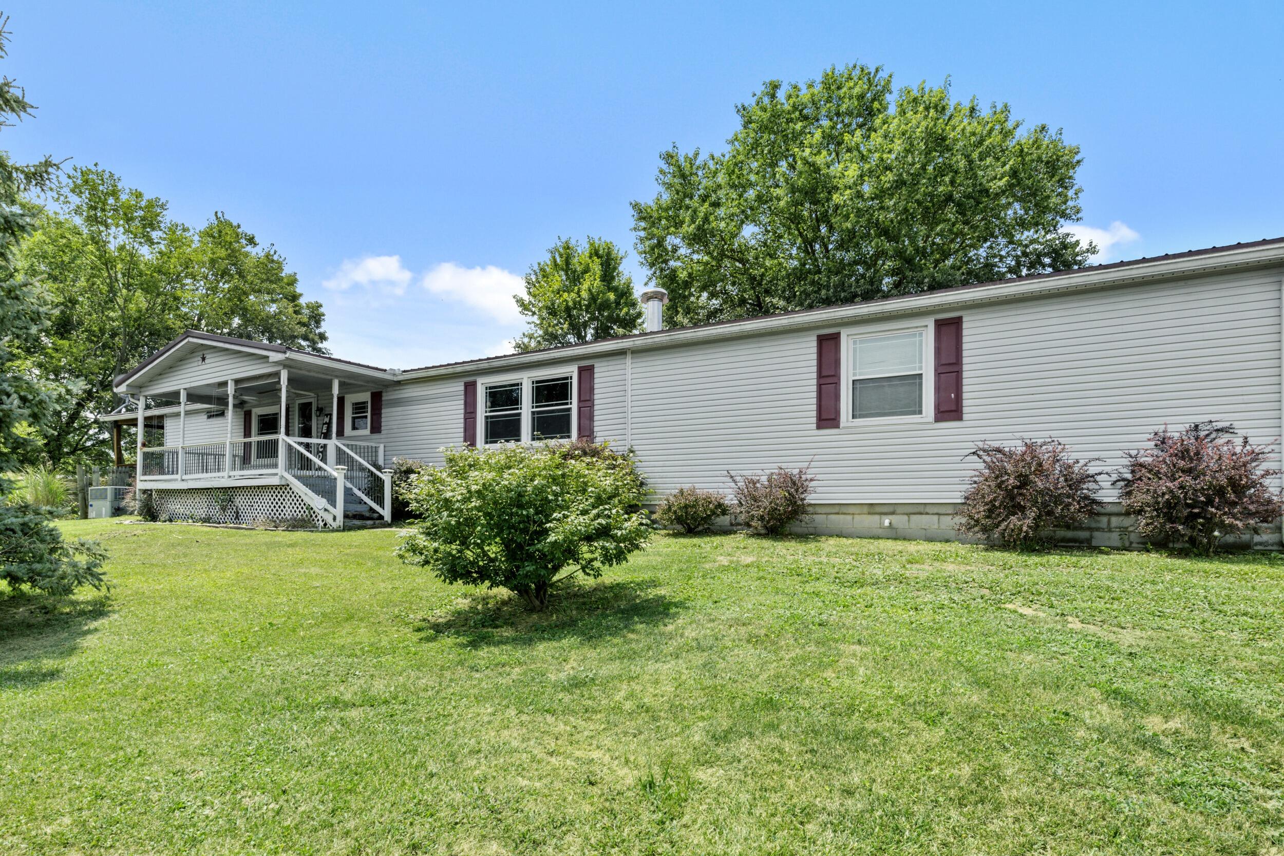 1078 Graves Road