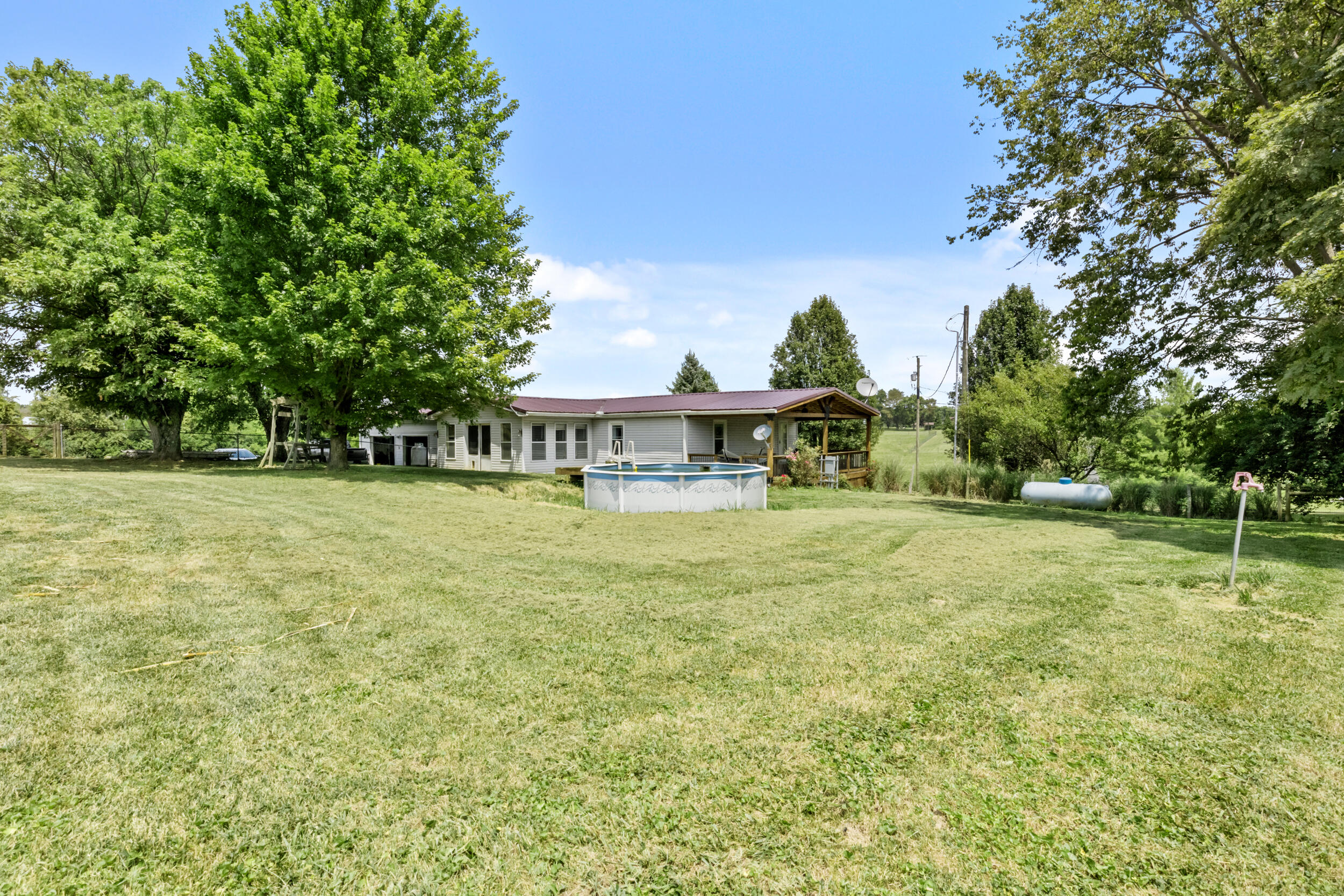 1078 Graves Road