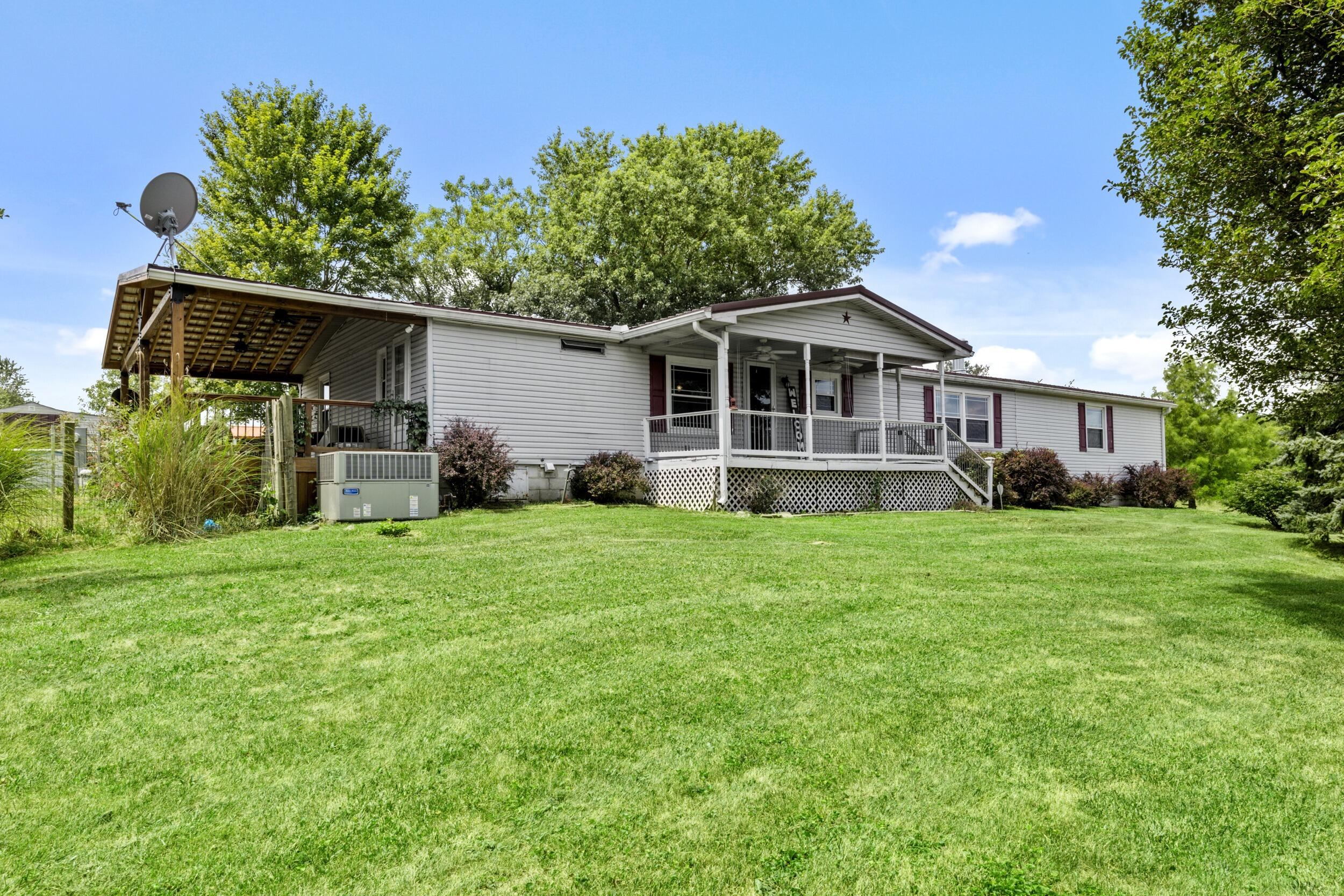 1078 Graves Road