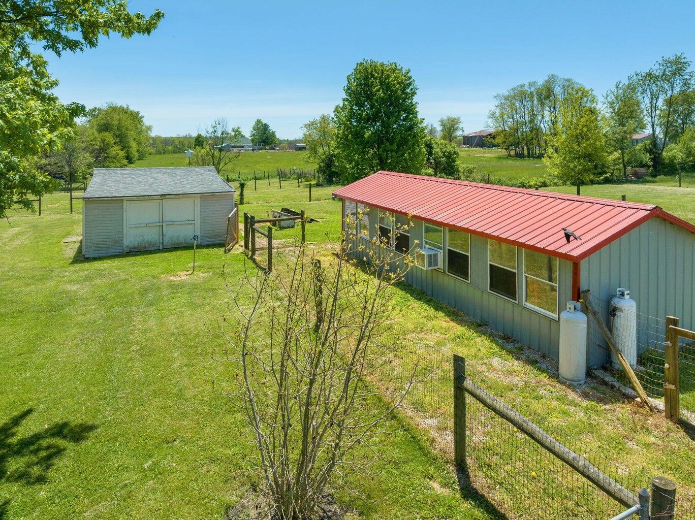 1078 Graves Road