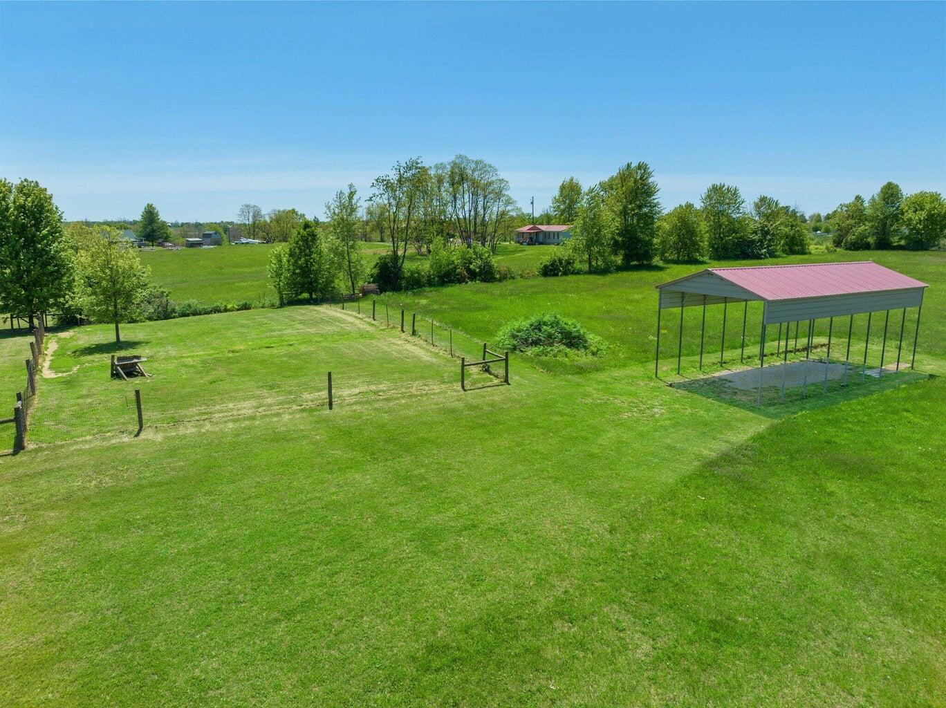 1078 Graves Road