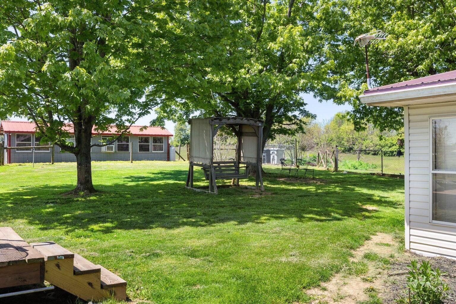 1078 Graves Road