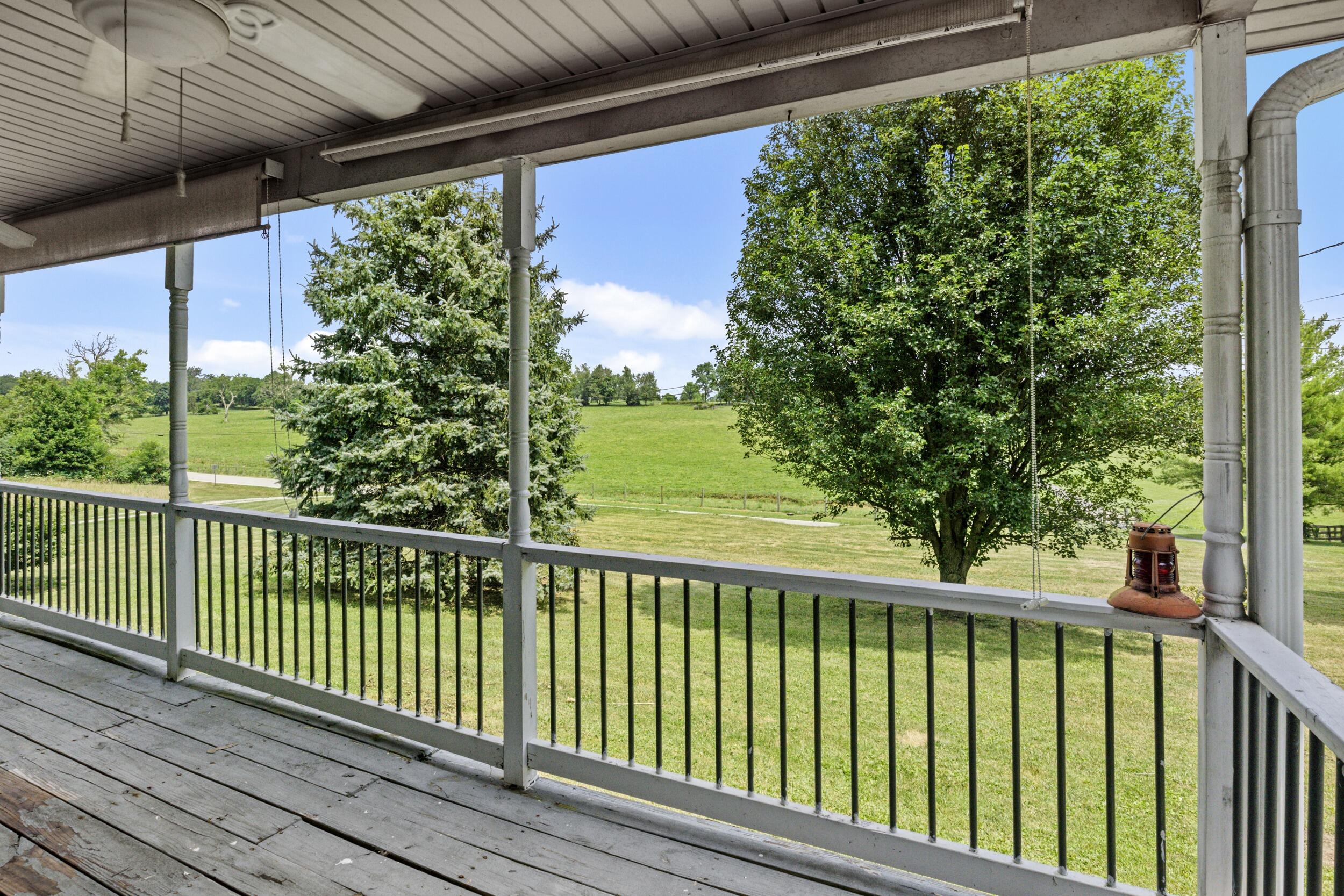 1078 Graves Road