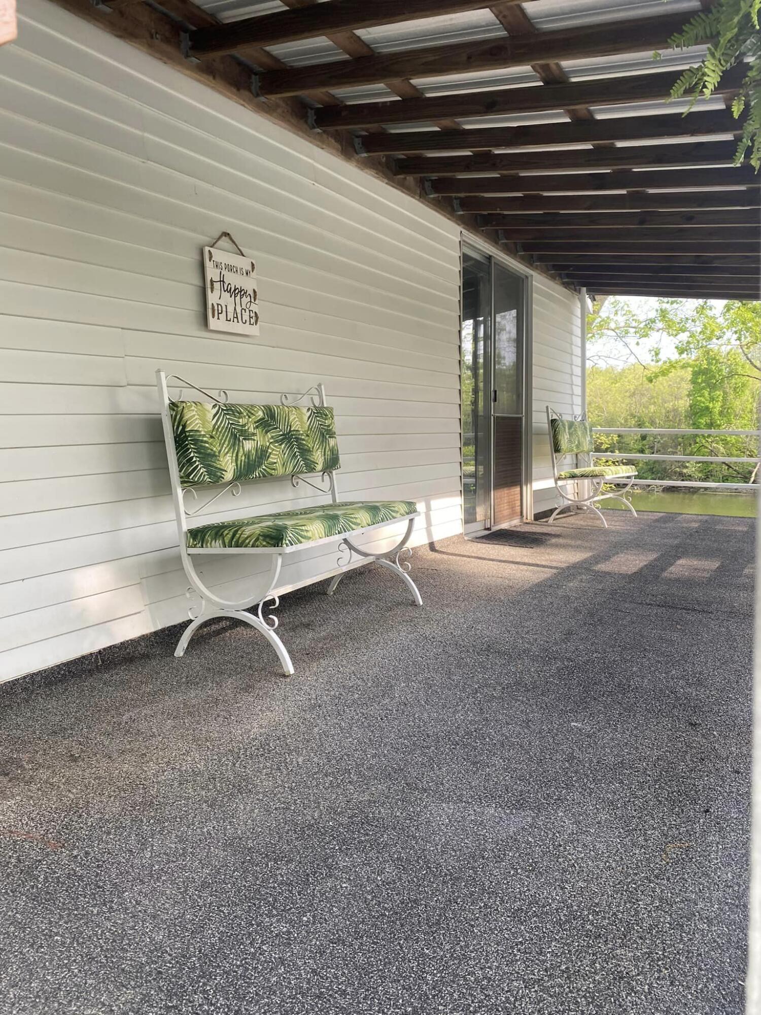 20 Davis Lake Road