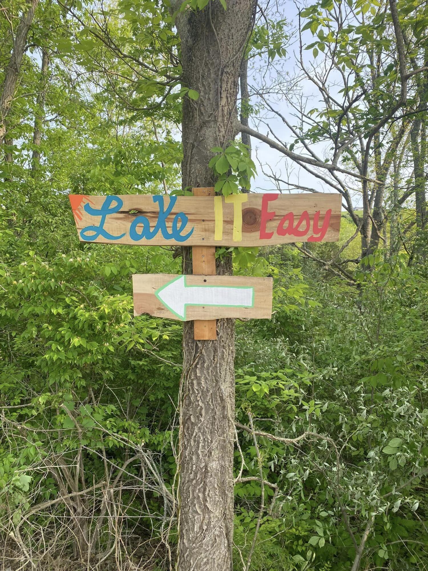 20 Davis Lake Road
