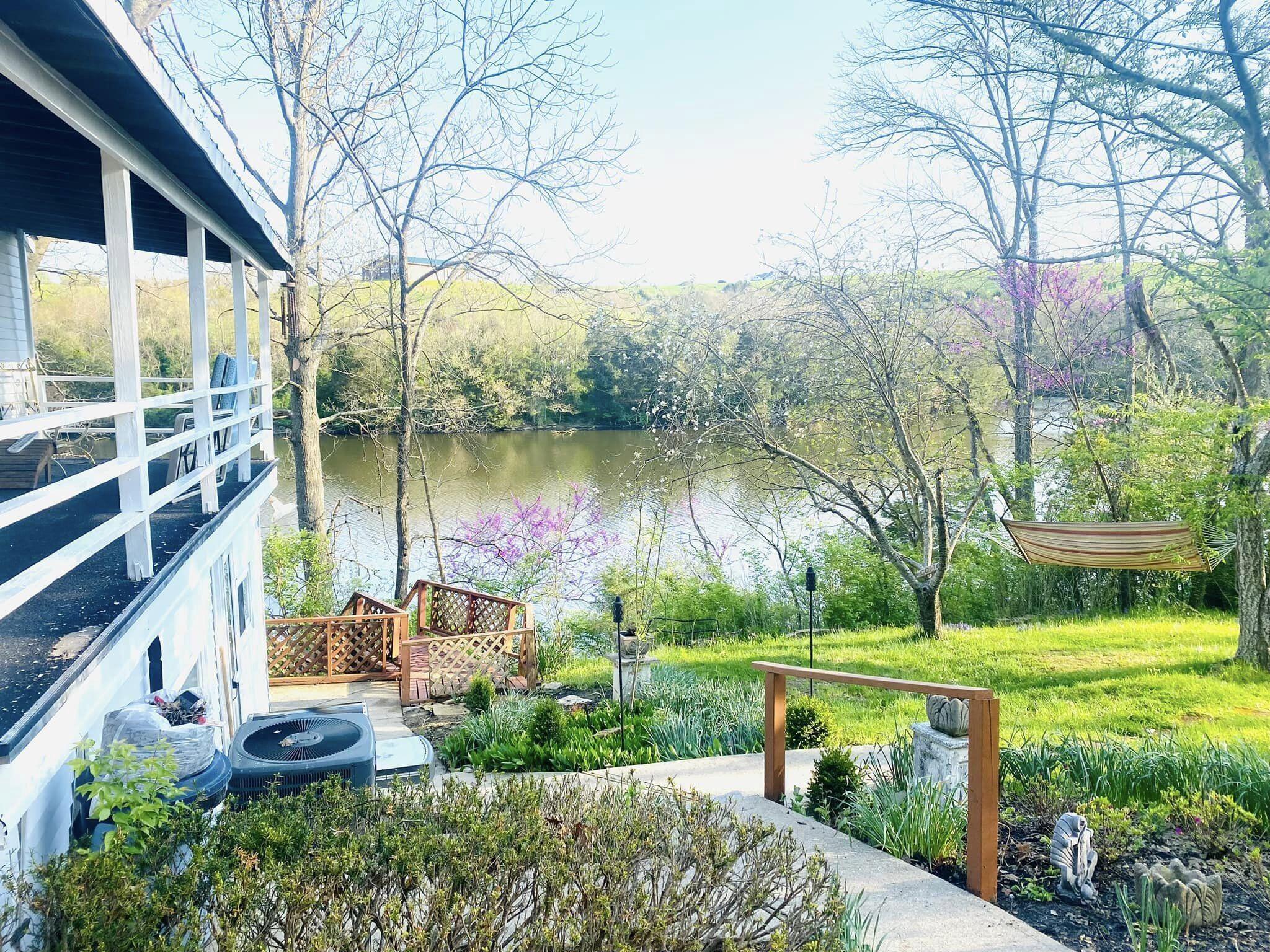 20 Davis Lake Road