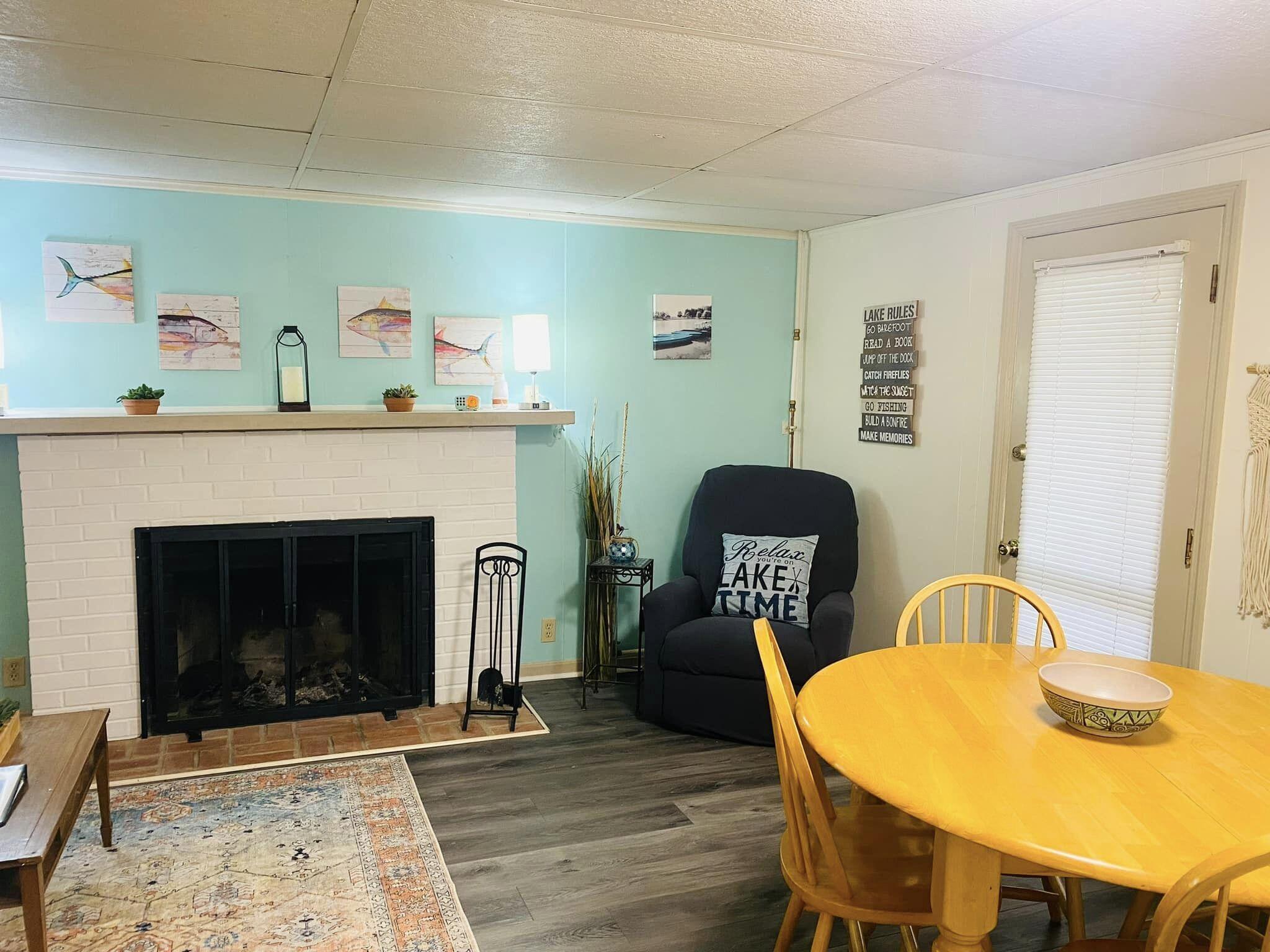 20 Davis Lake Road