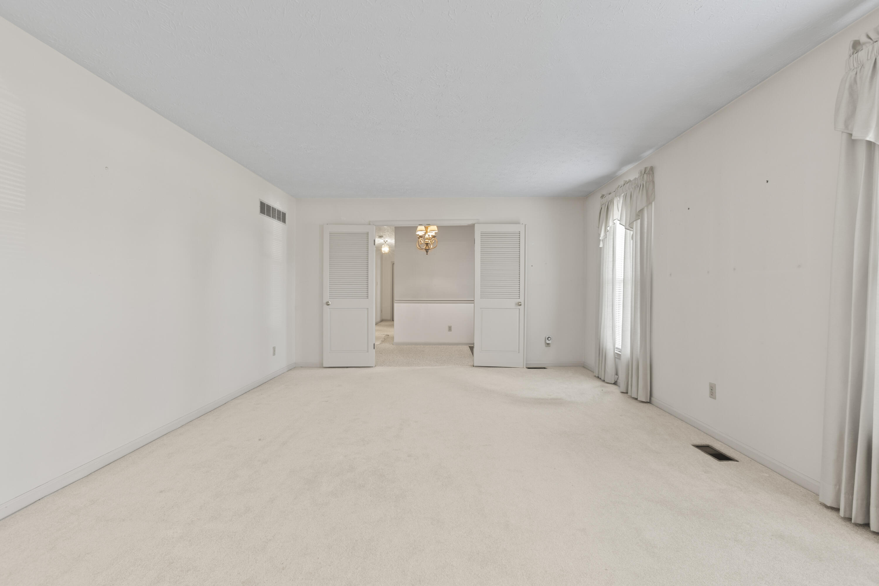 633 Seminole Trail