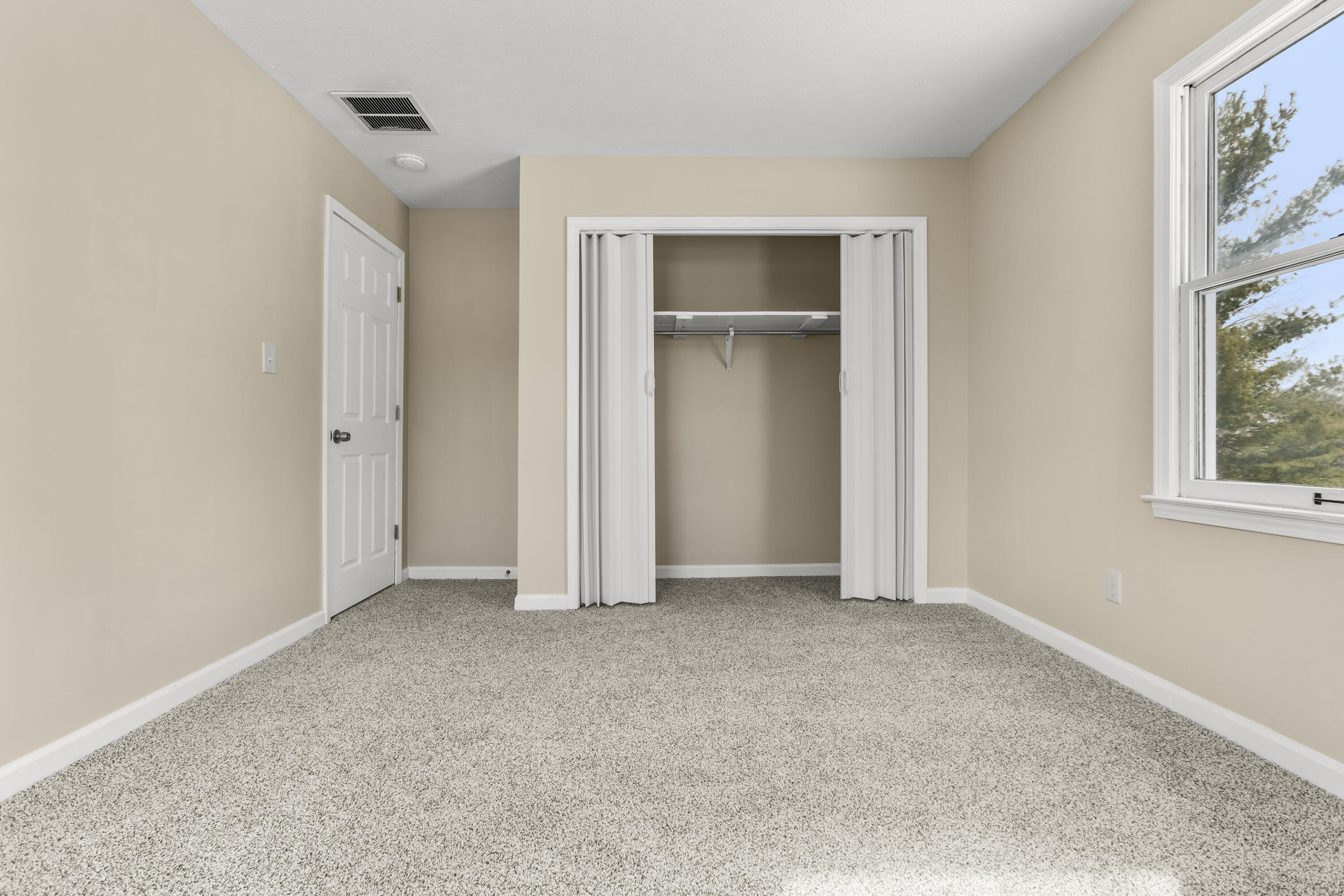 1009 Walker Way
