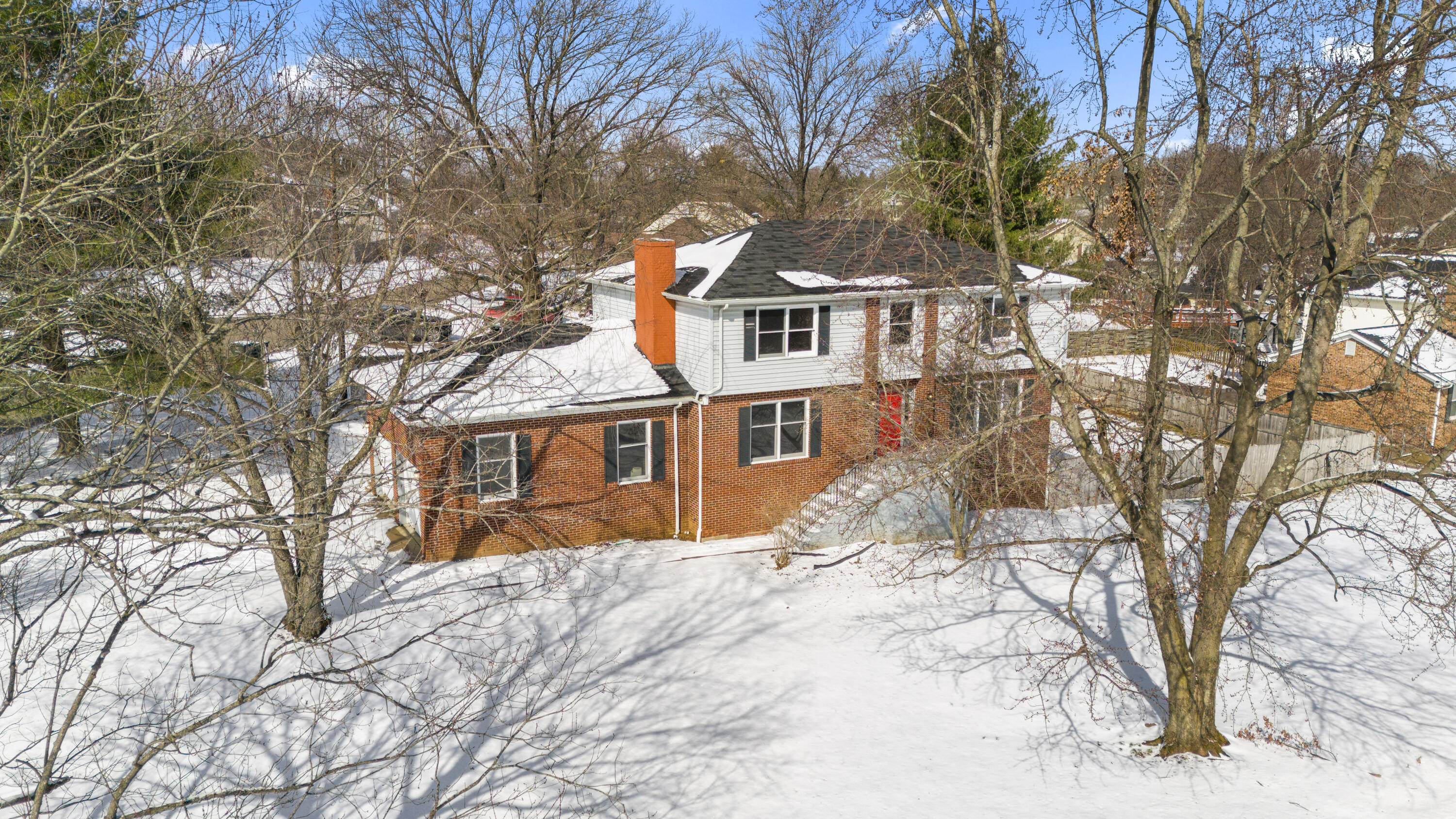 1009 Walker Way