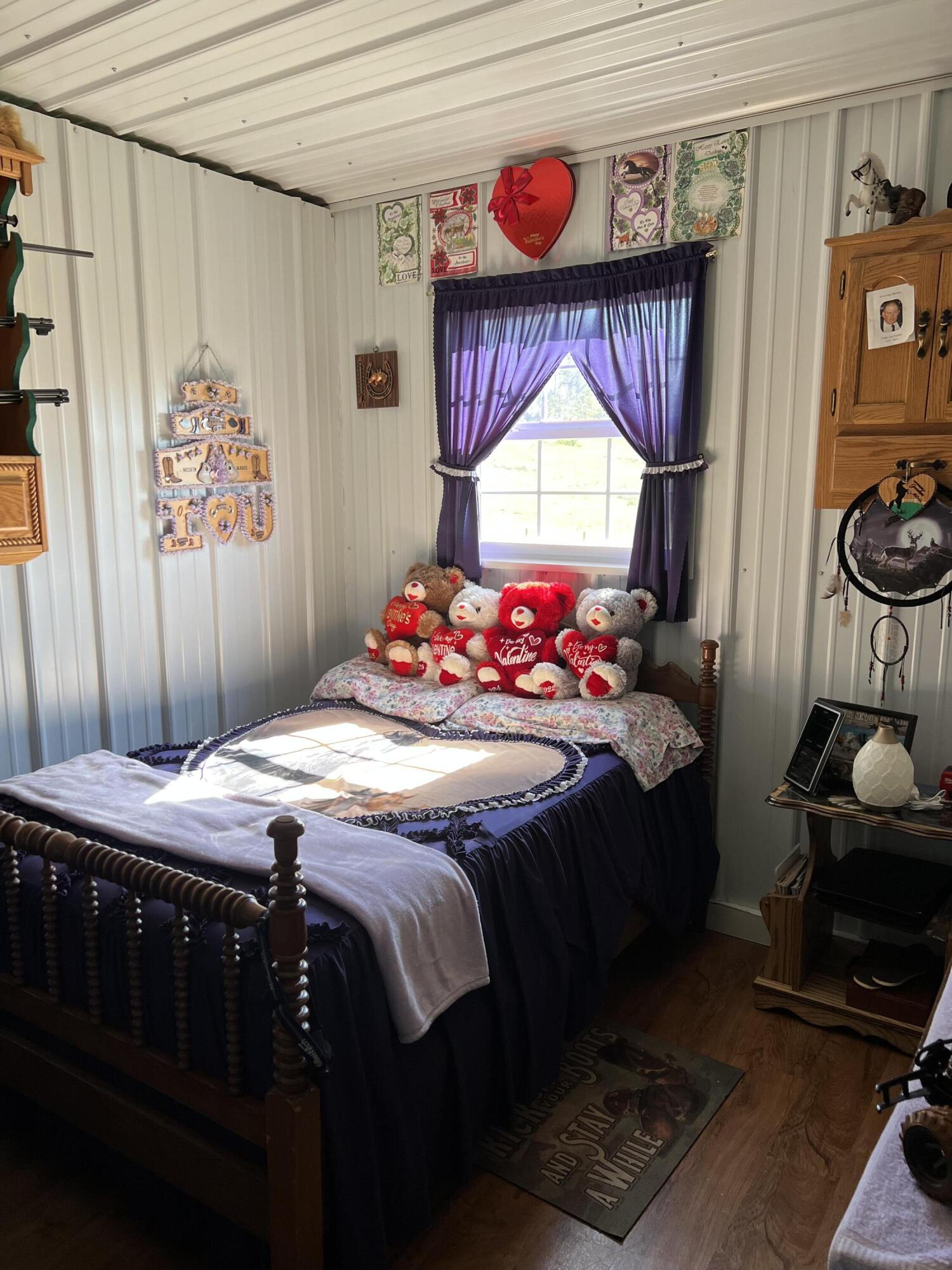 1065 Blevins Valley Road