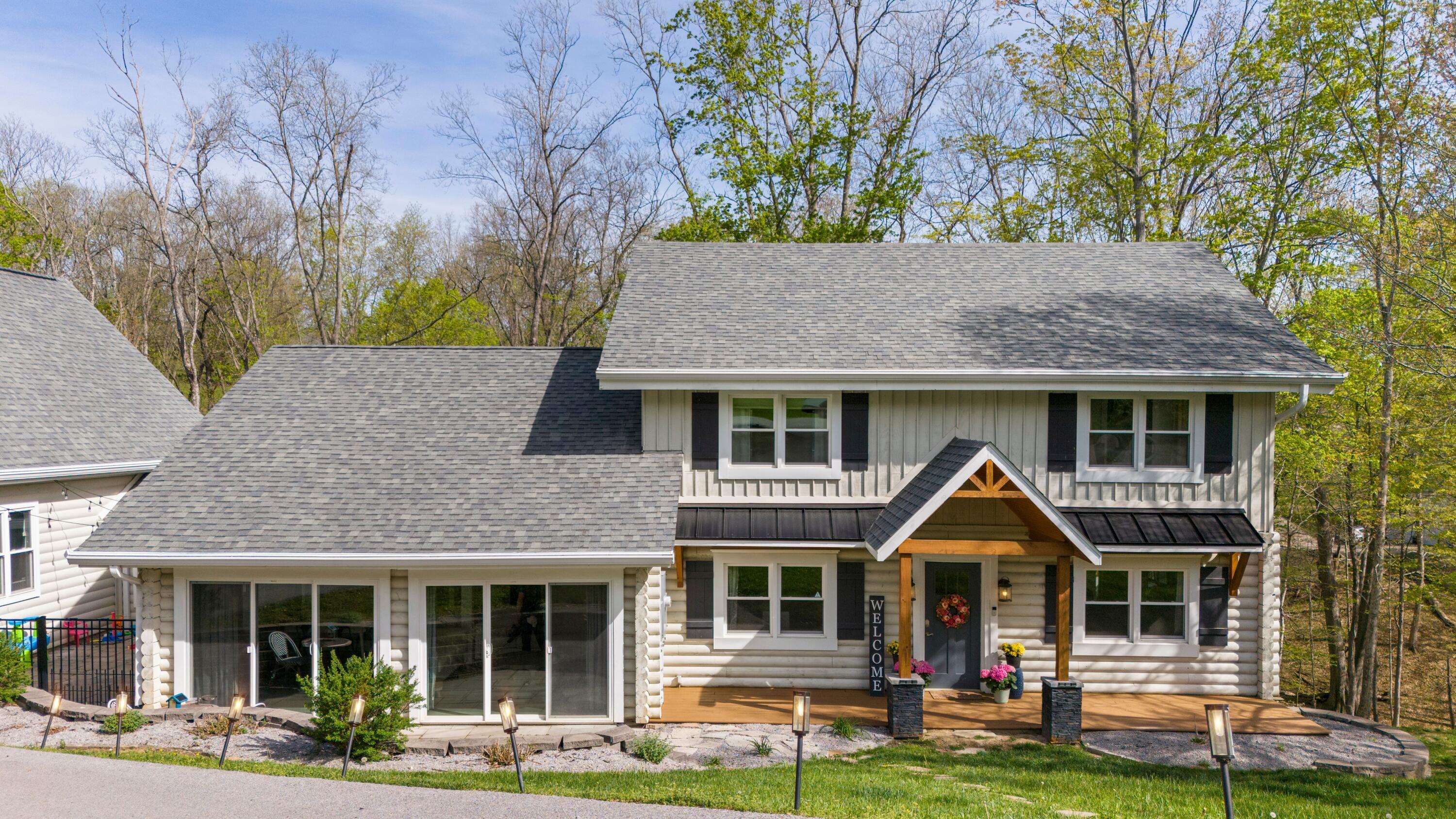 104 Whitewing Court
