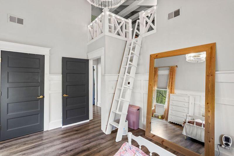 104 Whitewing Court