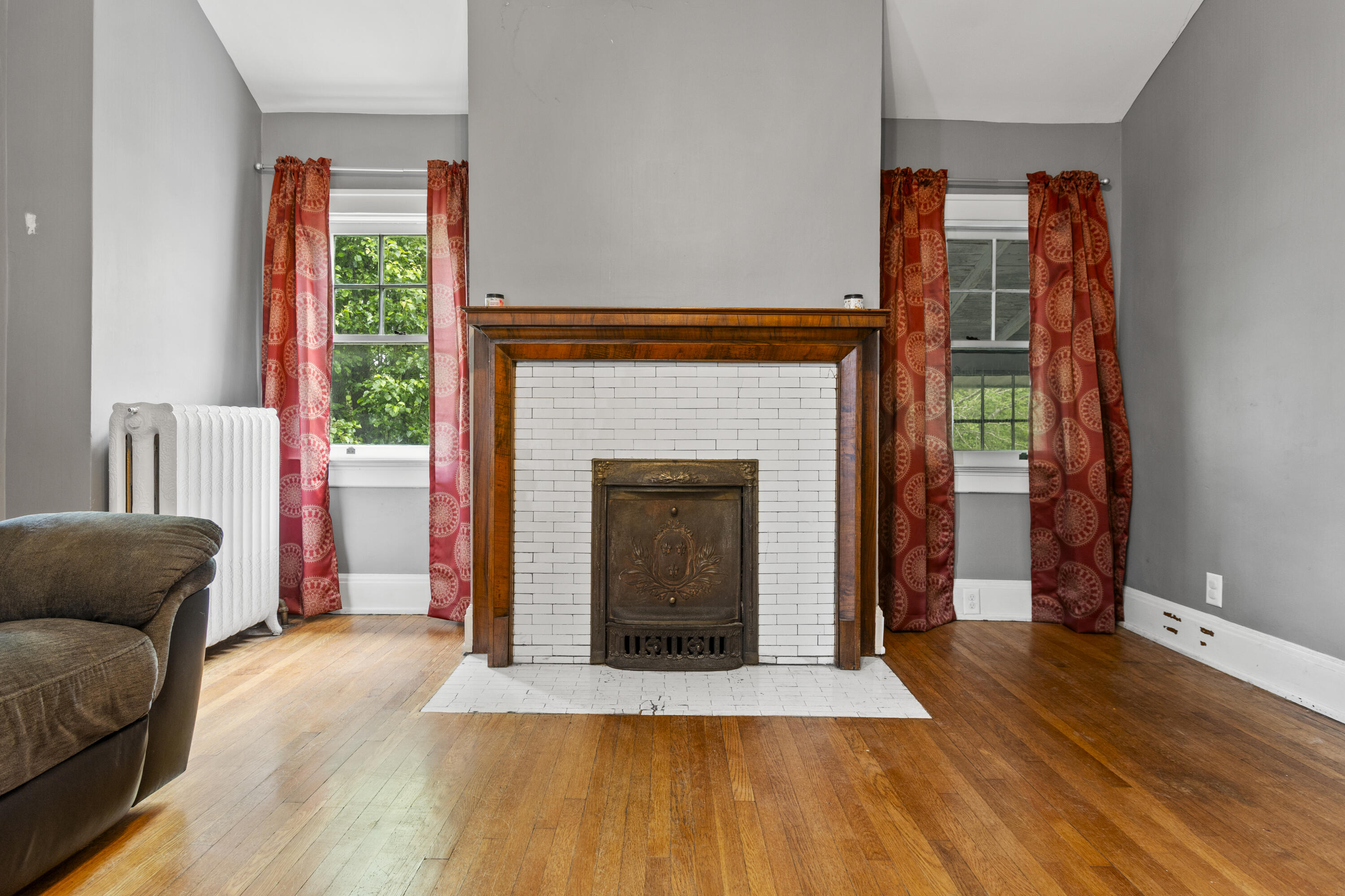 304 E Pleasant Street
