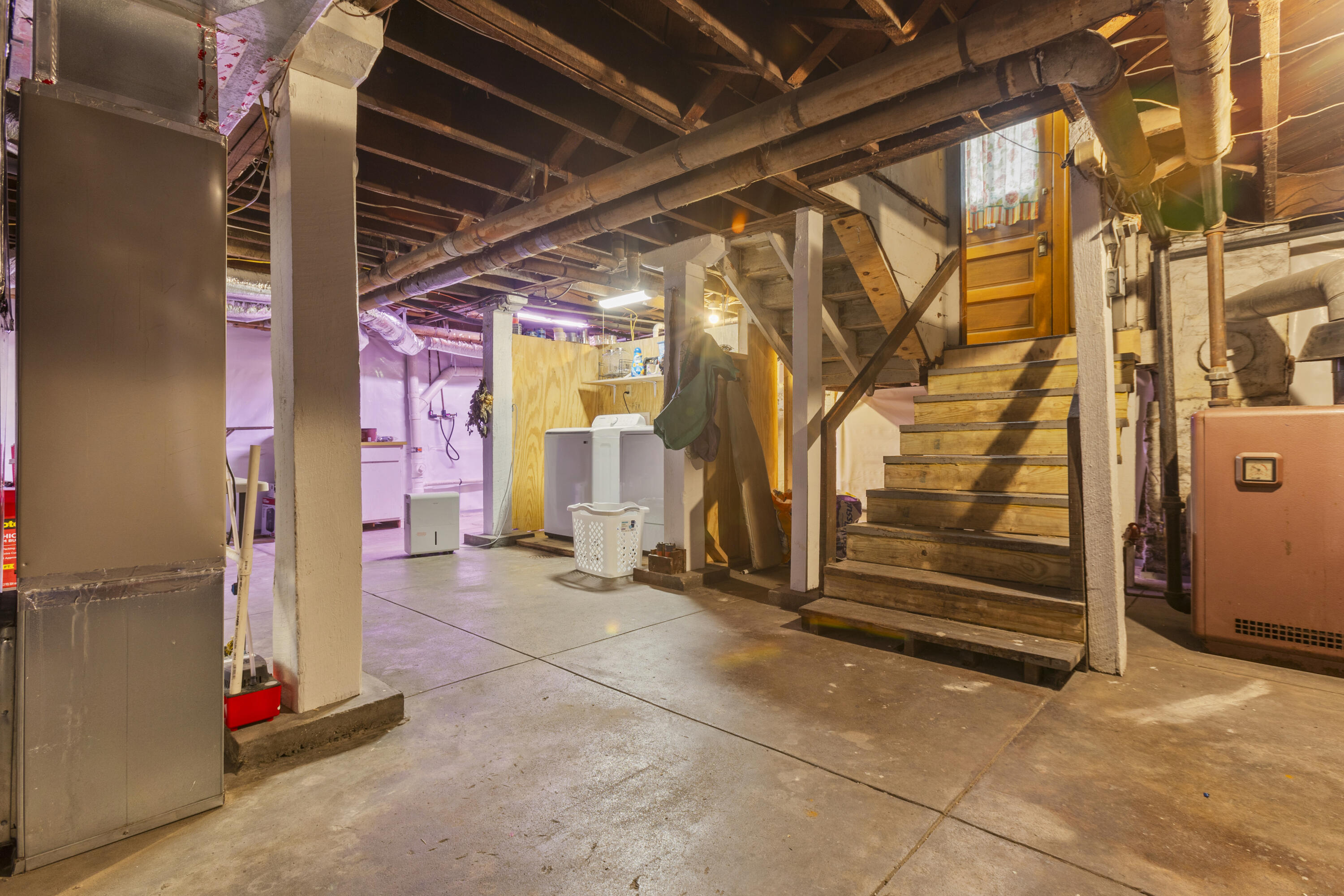 304 E Pleasant Street