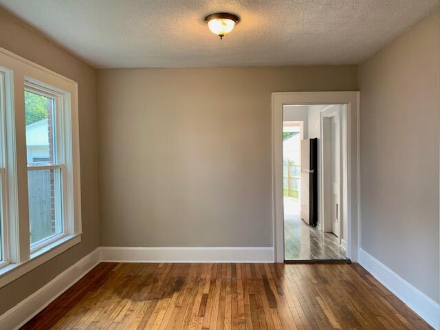 122 Elam Park