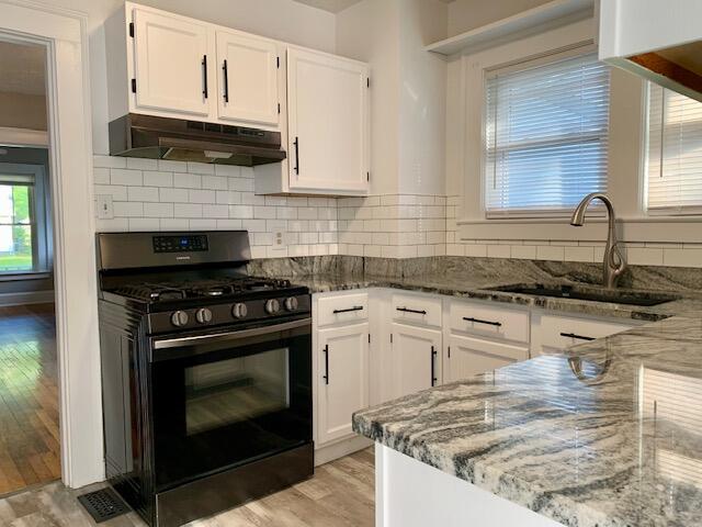 122 Elam Park