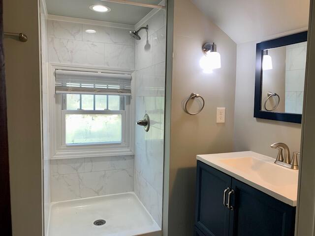 122 Elam Park
